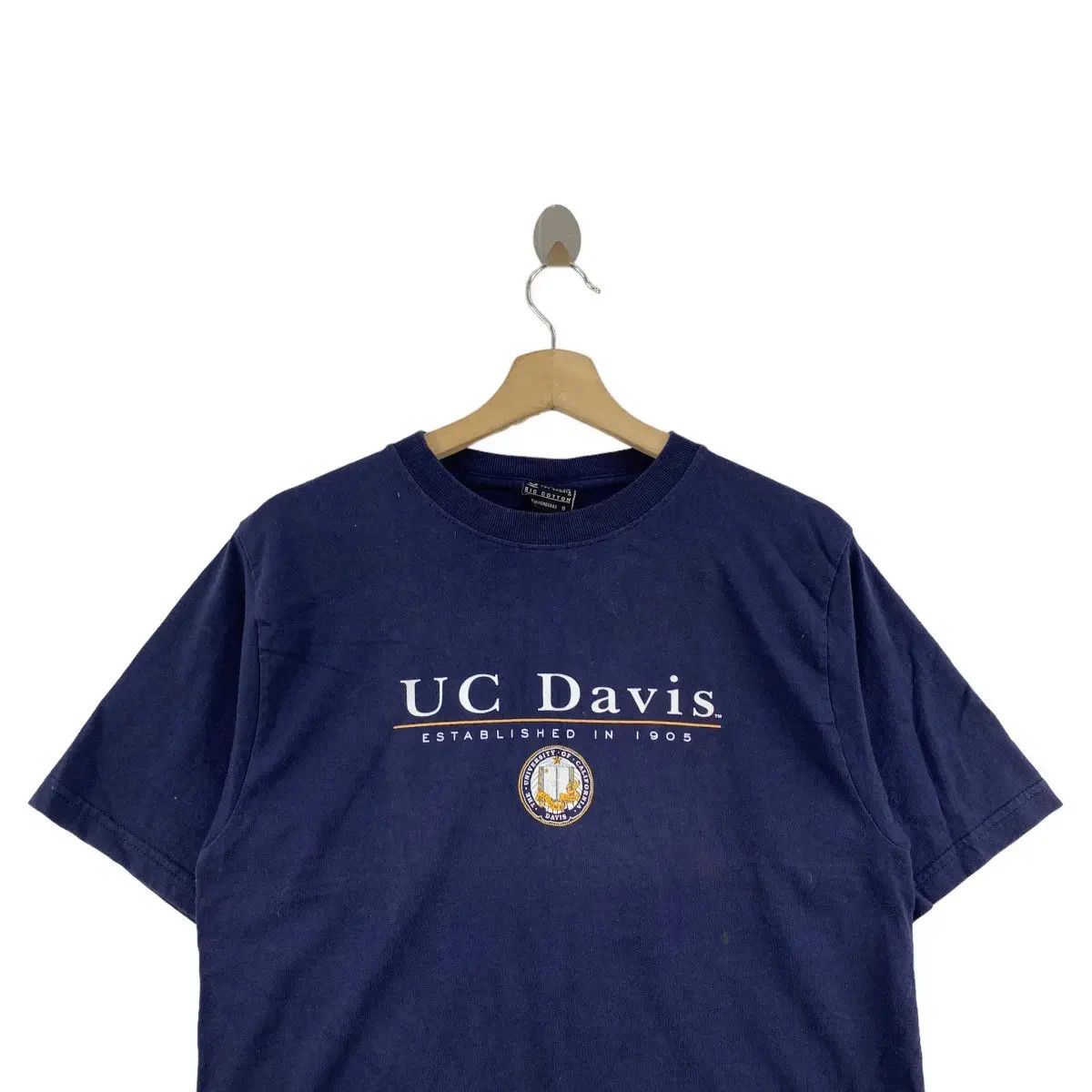 Vintage Vintage UNIVERSITY CALIFORNIA DAVIS Tee Shirt Top Collegiate Size S / US 4 / IT 40 - 2 Thumbnail