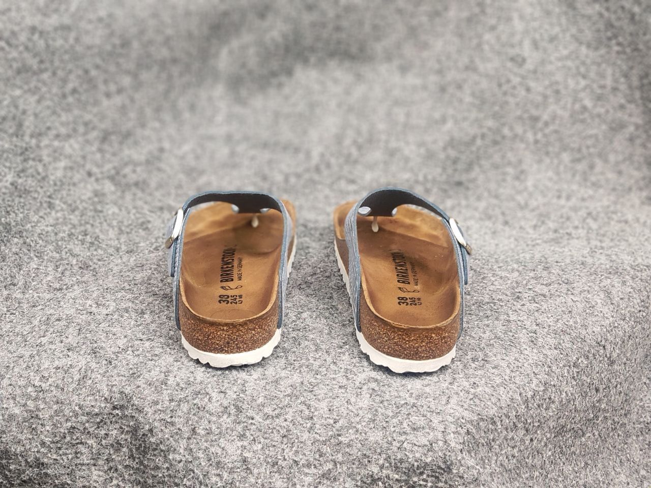 Birkenstock Birkenstock gizeh bf shiny snake Orthopedic slippers sandals Size US 8 / IT 38 - 8 Thumbnail