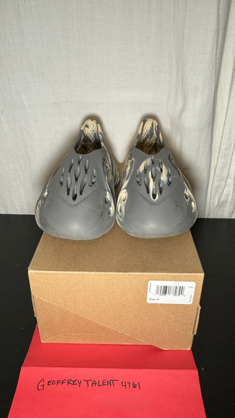 Yeezy Adidas Yeezy Foam Runner “MX Grey” – Size US 5 – No Box Size US 5 / IT 35 - 1 Thumbnail