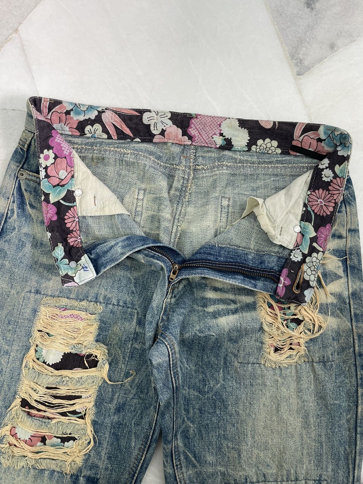 Japanese Brand × Jean OFFER‼️Vintage Distressed & Repair Japanese Jeans Size US 31 - 6 Thumbnail