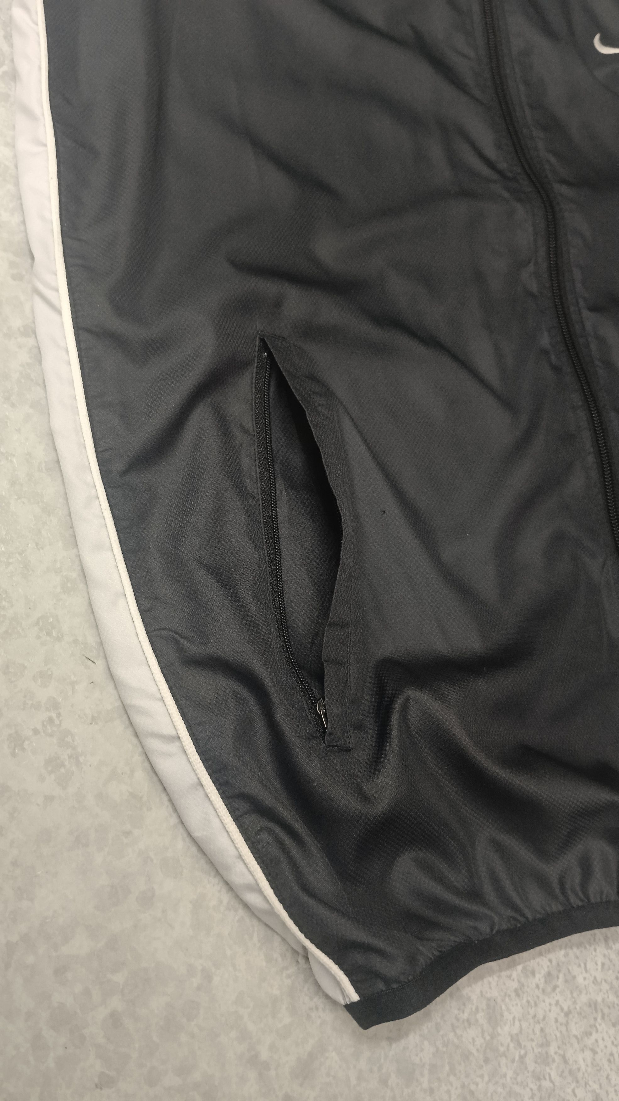 Nike Vintage Nike Baseball Windbreaker Size US L / EU 52-54 / 3 - 9 Thumbnail