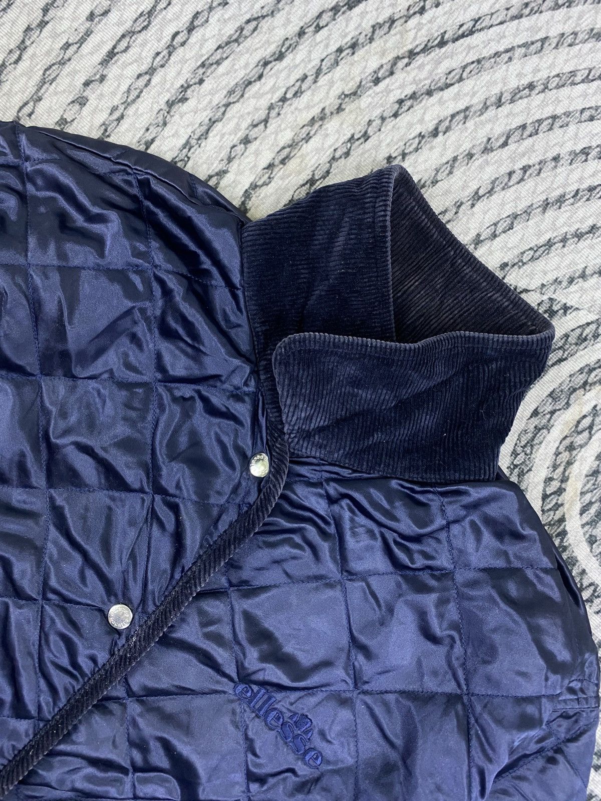 Ellesse Vintage Ellesse Burgundy Reversible Puffer Jacket Size US L / EU 52-54 / 3 - 12 Thumbnail