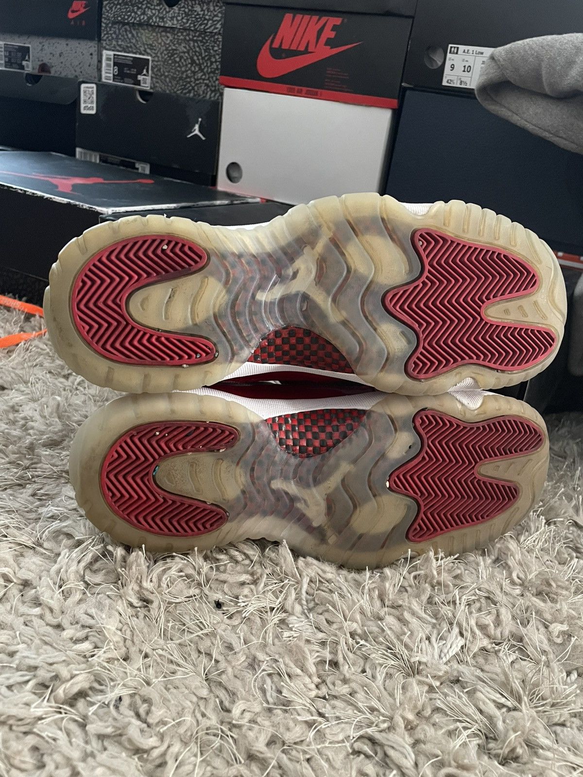 Jordan Brand Jordan 11 Cherry GS Size US 7 / EU 40 - 7 Thumbnail