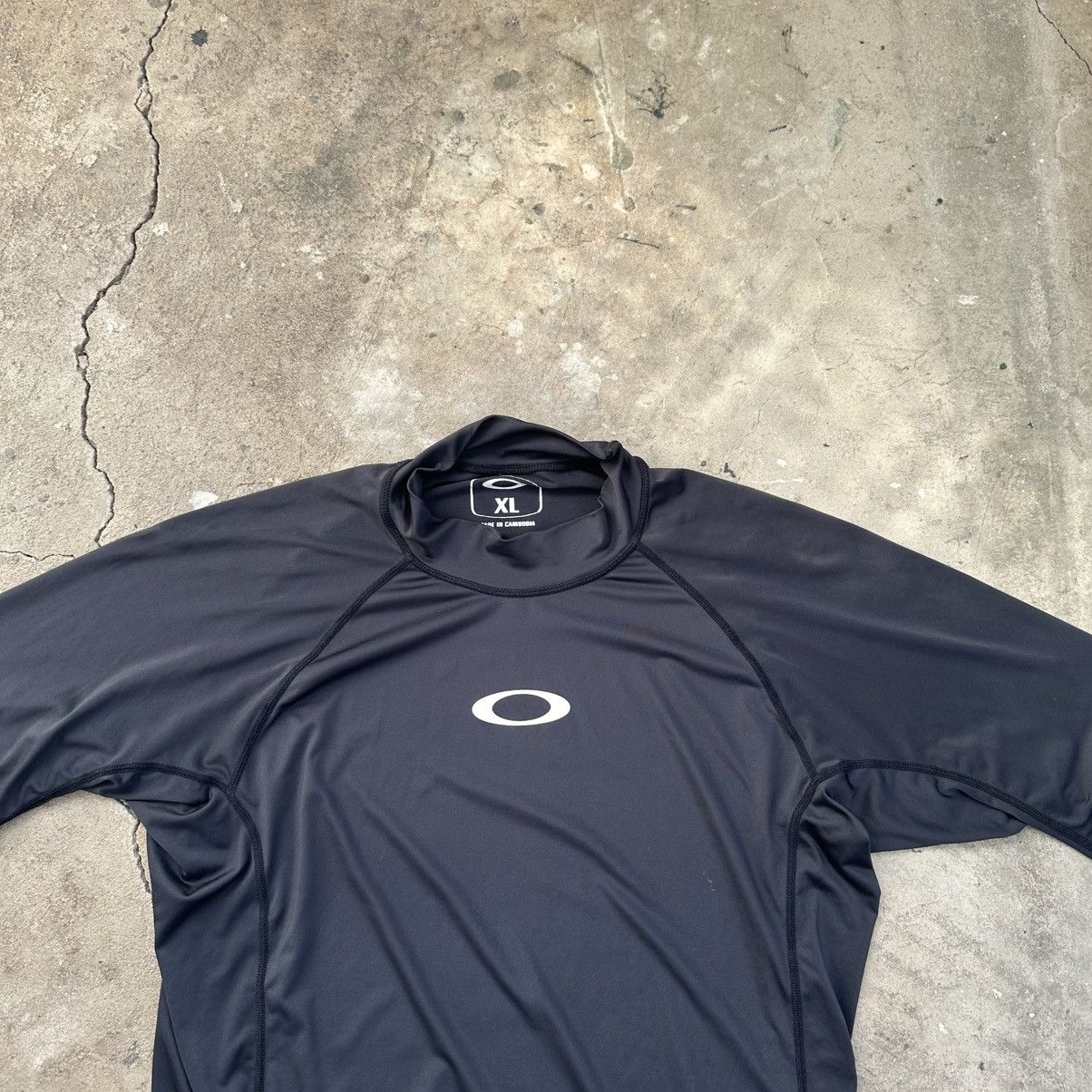Oakley Vintage Oakley termo Jersey Tshirt Y2K Tee Size US XL / EU 56 / 4 - 3 Thumbnail