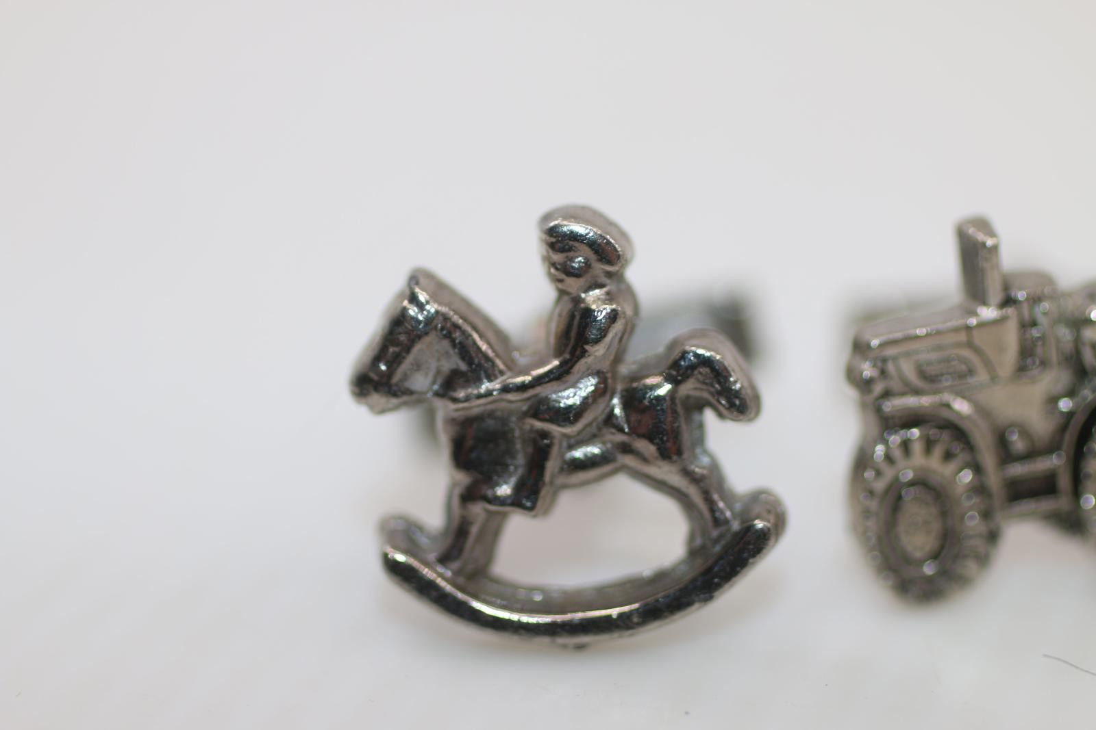 The Unbranded Brand Caterpillar CAT 944 Cufflinks Construction Loader & Horse Size ONE SIZE - 6 Thumbnail