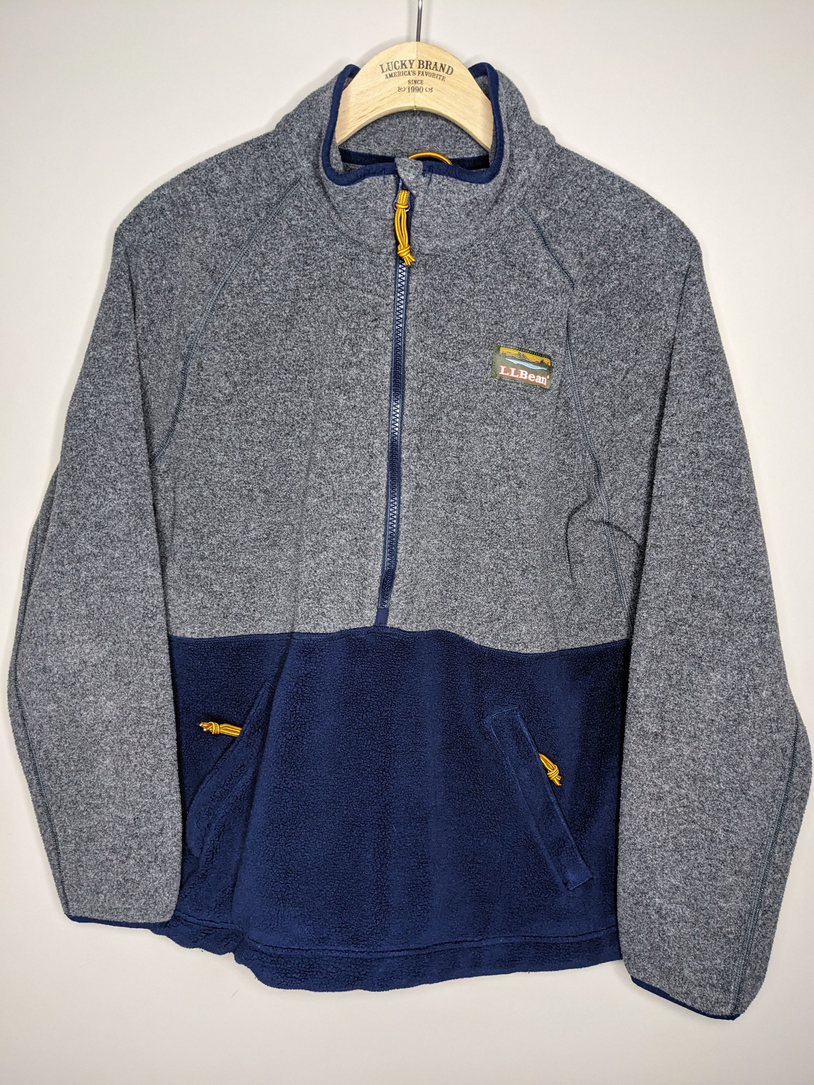 L.L. Bean LL Bean Mountain Classic Fleece Half Zip Sweater Medium 1/2 Size M / US 6-8 / IT 42-44 - 1 Thumbnail
