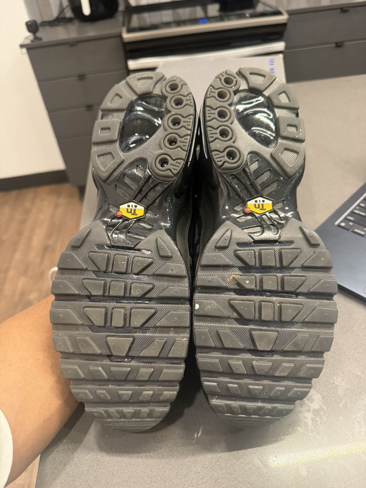 A-COLD-WALL* × Nike Nike X A Cold Wall Air Max Plus Size US 10.5 / EU 43-44 - 6 Thumbnail