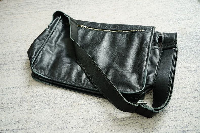Comme des Garcons Comme des Garcons Comme Des Garcons Leather Messenger Bag- Size ONE SIZE - 4 Thumbnail