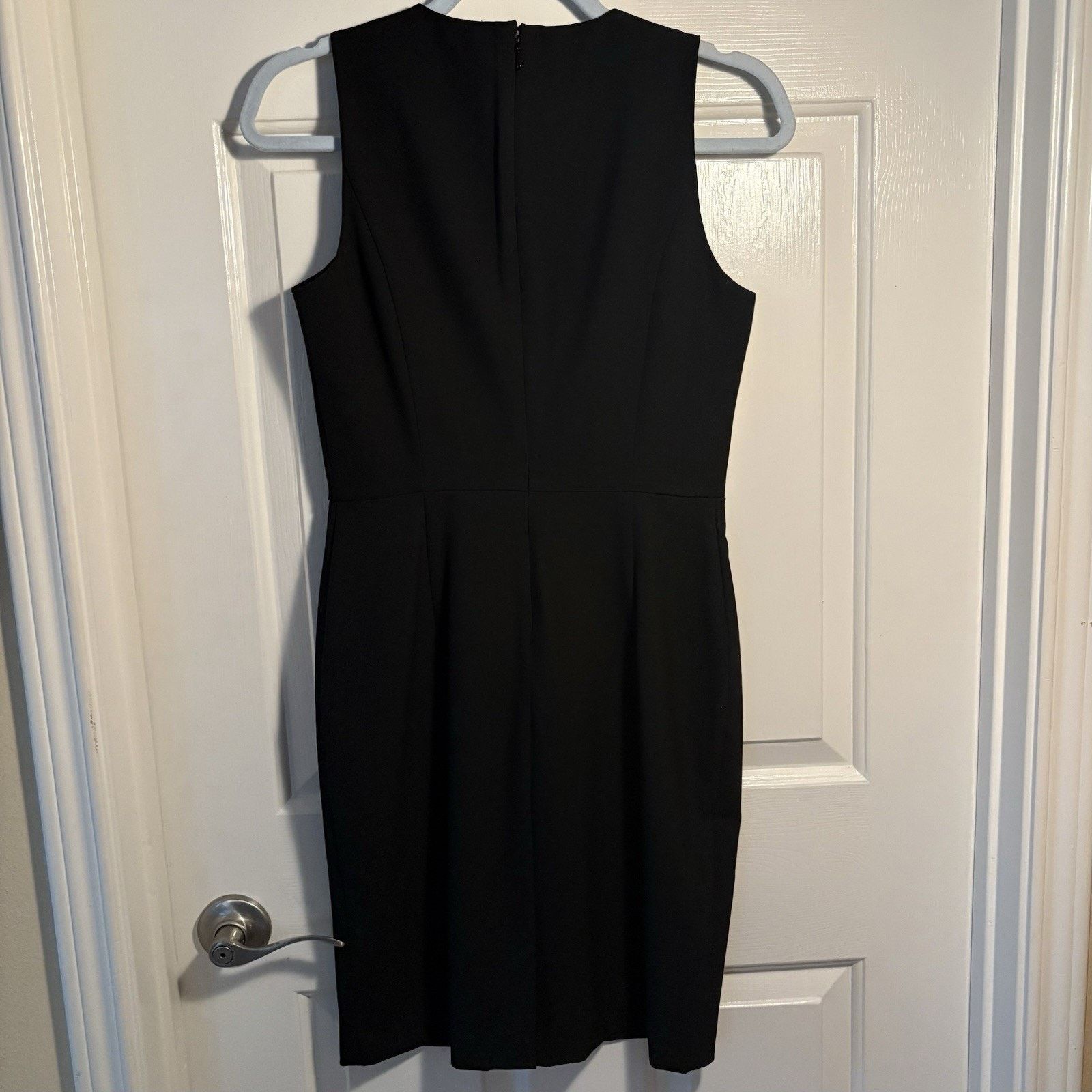Ann Taylor Ann Taylor Women's Sleeveless V-Neck Sheath Dress - Size 00P Size XXS / US 00 / IT 34 - 4 Thumbnail