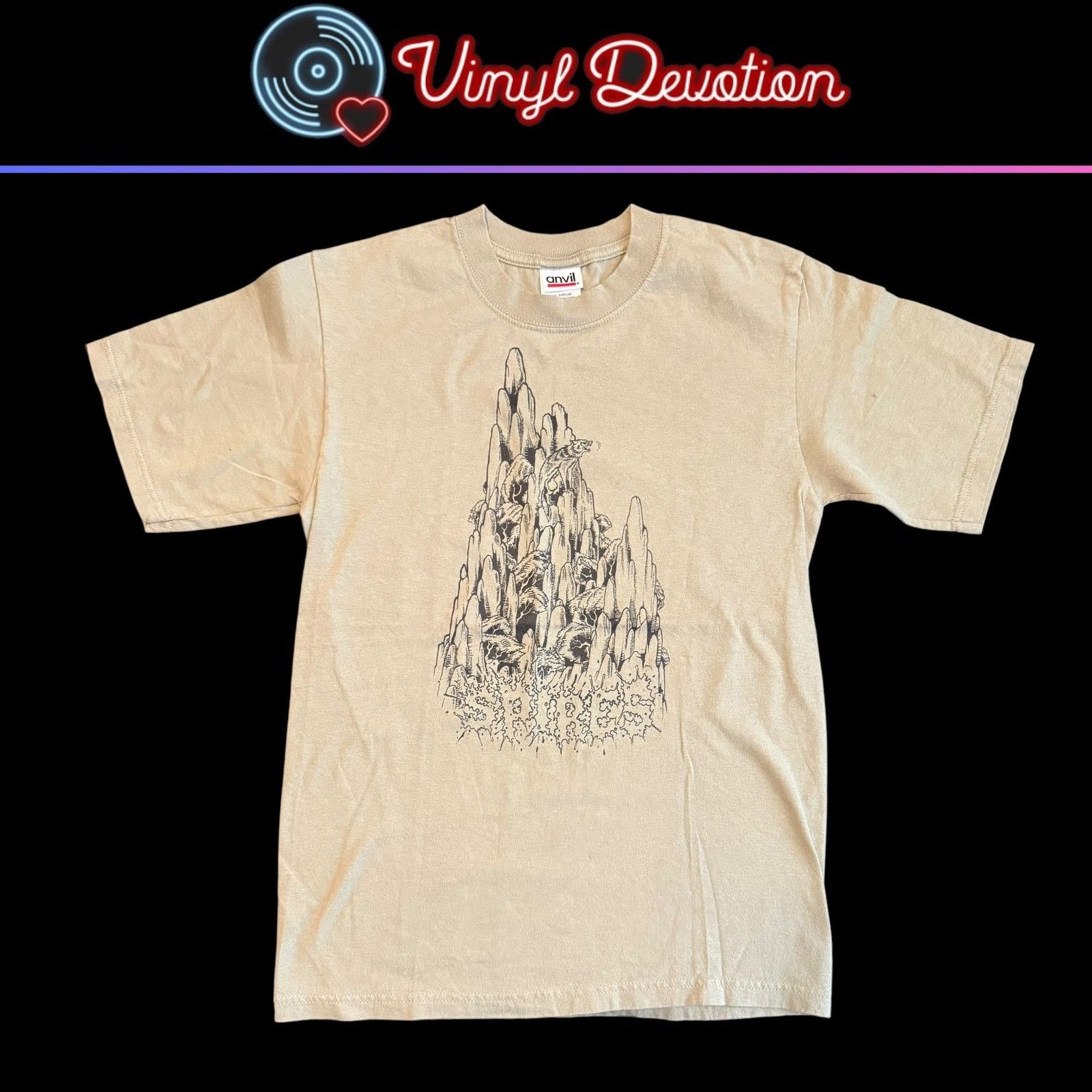 Band Tees Spires Band Mountains Tan T-Shirt Size S Emo Hardcore Size US S / EU 44-46 / 1 - 1 Thumbnail