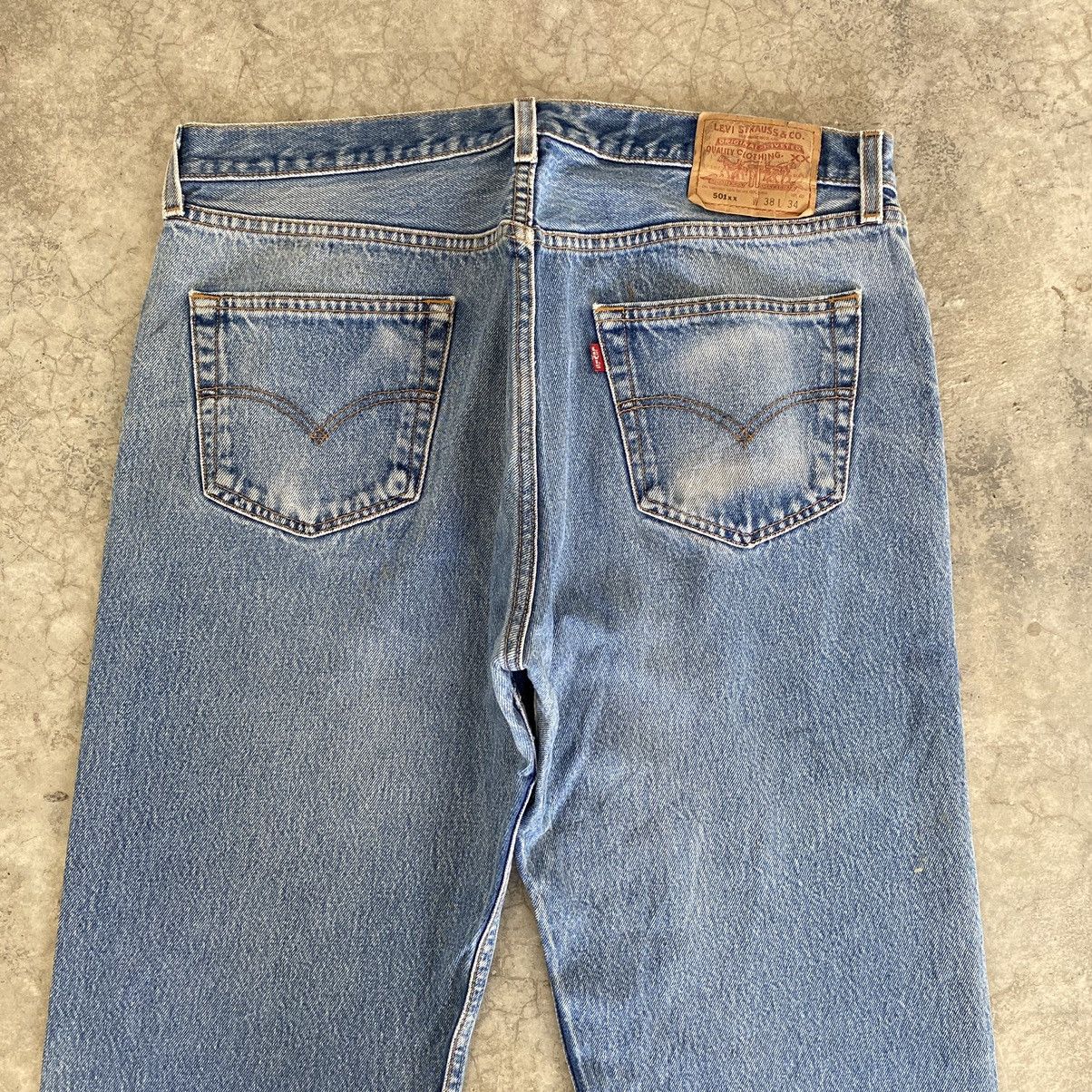 Levi's Size 36x30 VTG Late 90’s Levis 501 Stonewashed Blue Jeans Size US 36 / EU 52 - 18 Thumbnail