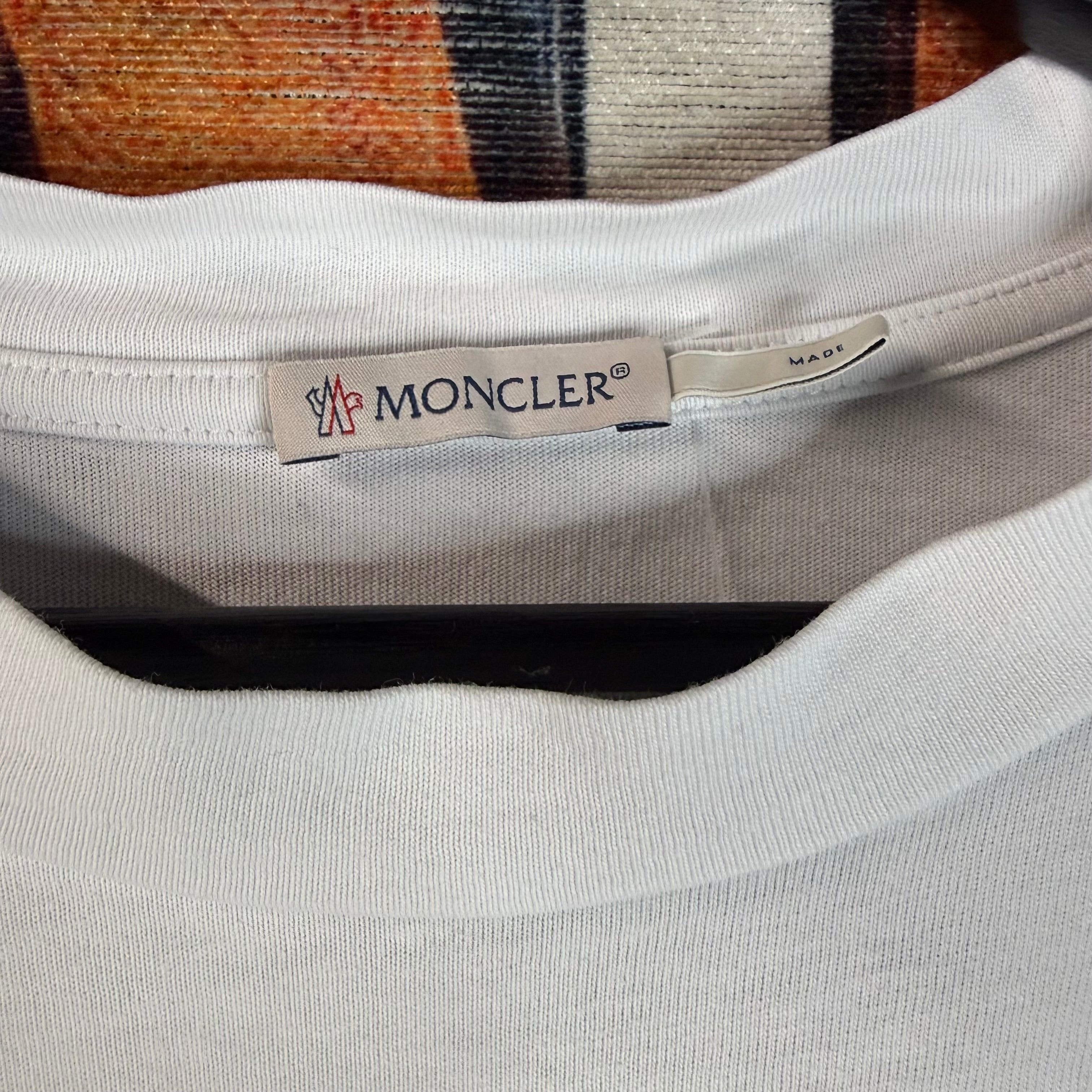 Moncler Moncler Embroidered Logo Longsleeve Size Medium Size US M / EU 48-50 / 2 - 3 Thumbnail