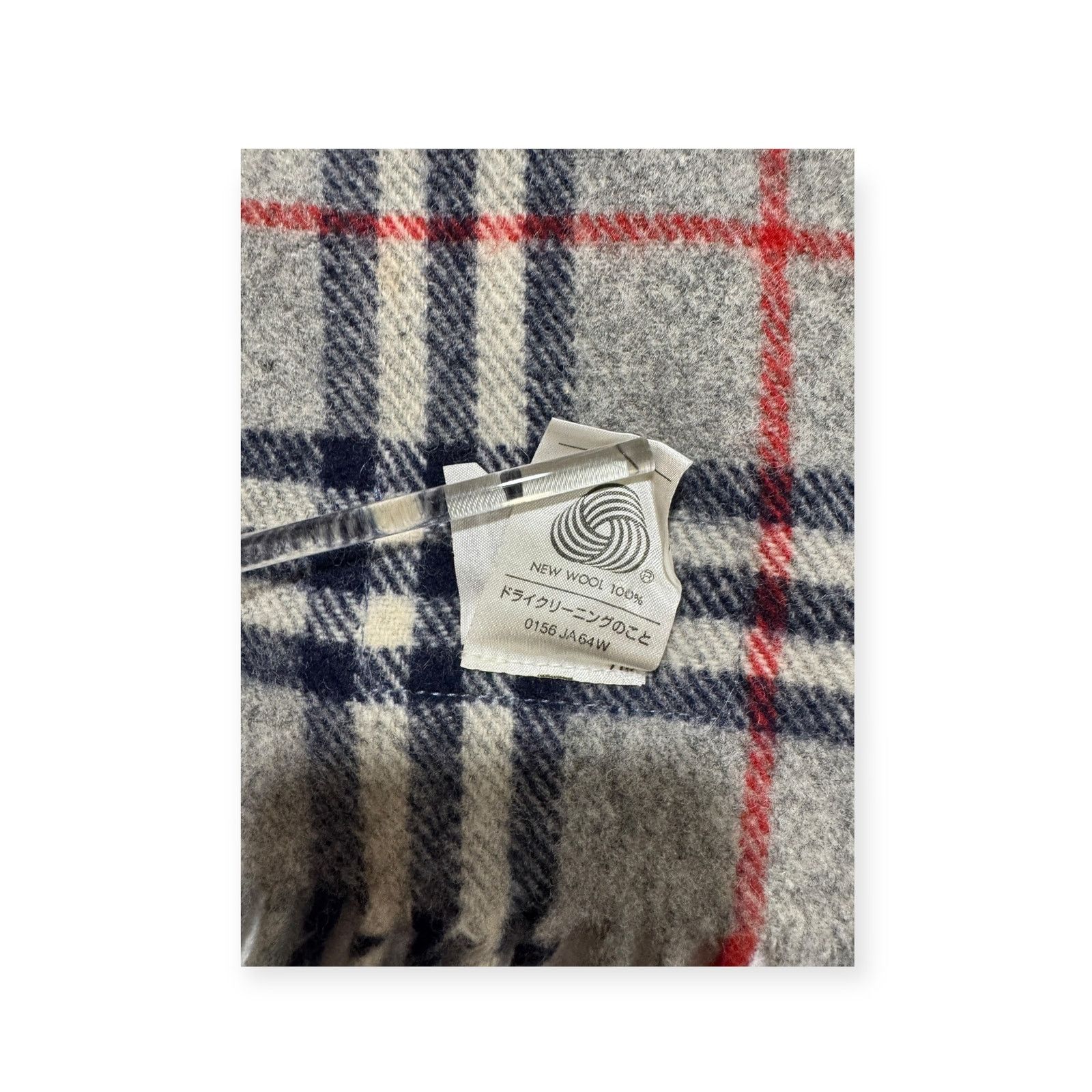 Burberry 🔴 Burberry Blanket Shawl Scarf - Burberrys Nova Check Grey Size ONE SIZE - 8 Thumbnail