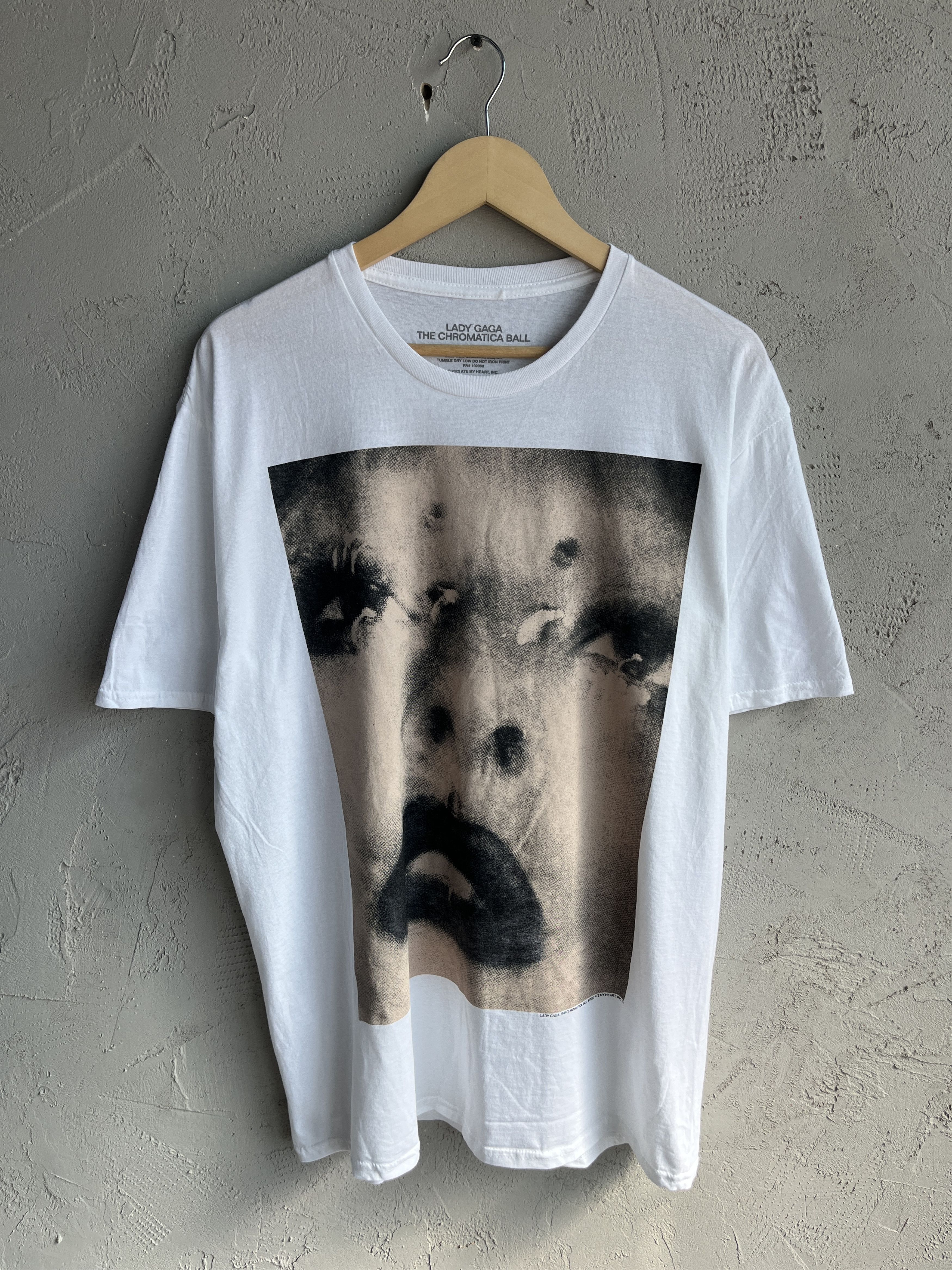 Band Tees Lady Gaga The Chromatica Ball Tour T-shirt Big Logo Face Size US XL / EU 56 / 4 - 1 Thumbnail