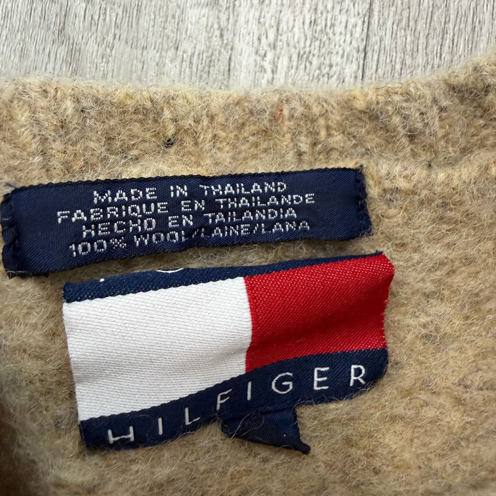 Tommy Hilfiger Vintage Tommy Hilfiger Wool Sweater Youth Large Fair Isle Size US L / EU 52-54 / 3 - 4 Thumbnail