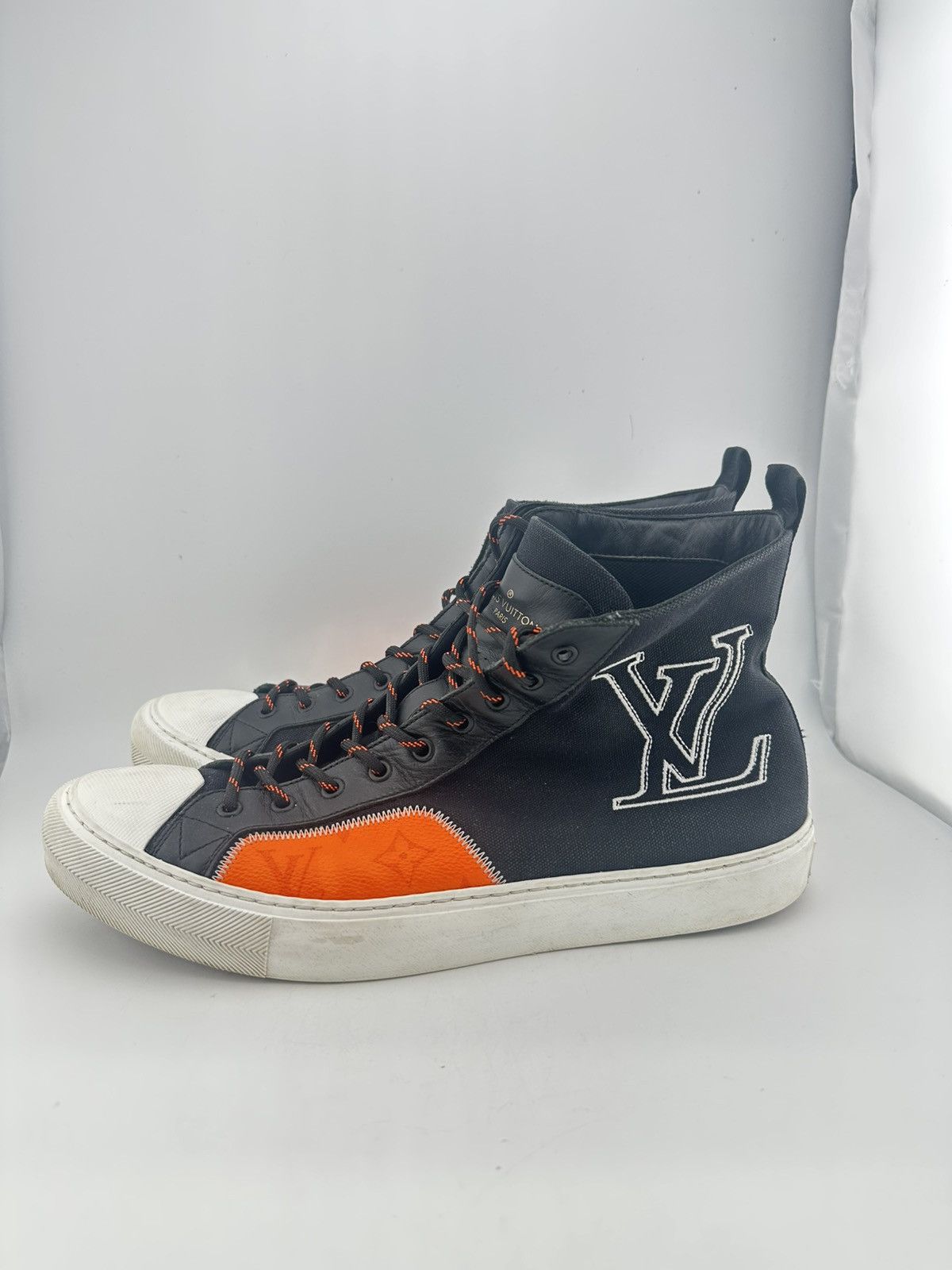 Louis Vuitton Louis Vuitton Tattoo Sneaker Size US 10.5 / EU 43-44 - 2 Thumbnail