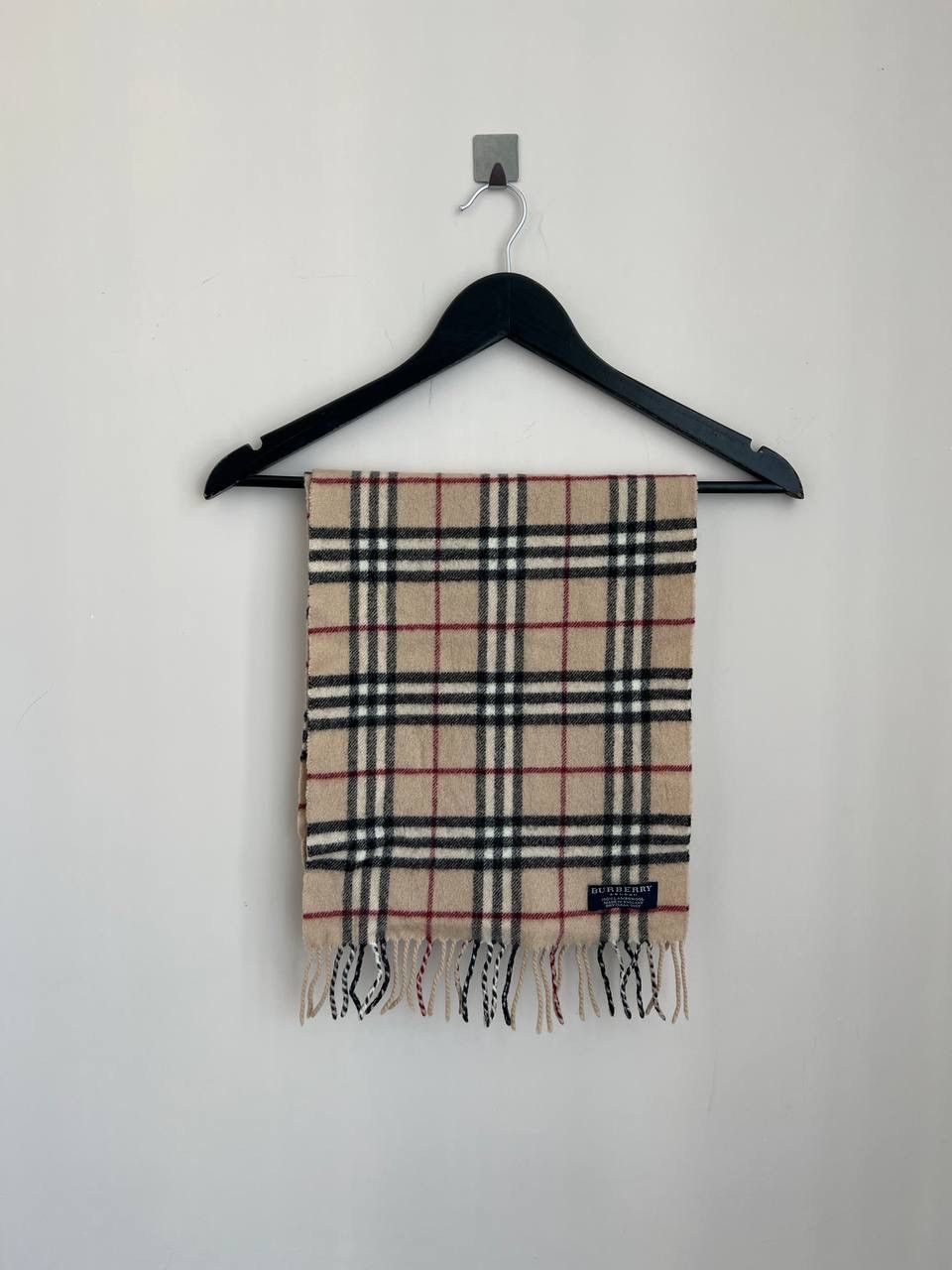 Burberry Burberry vintage plaid unisex 100% Lambswool scarf Size ONE SIZE - 1 Thumbnail