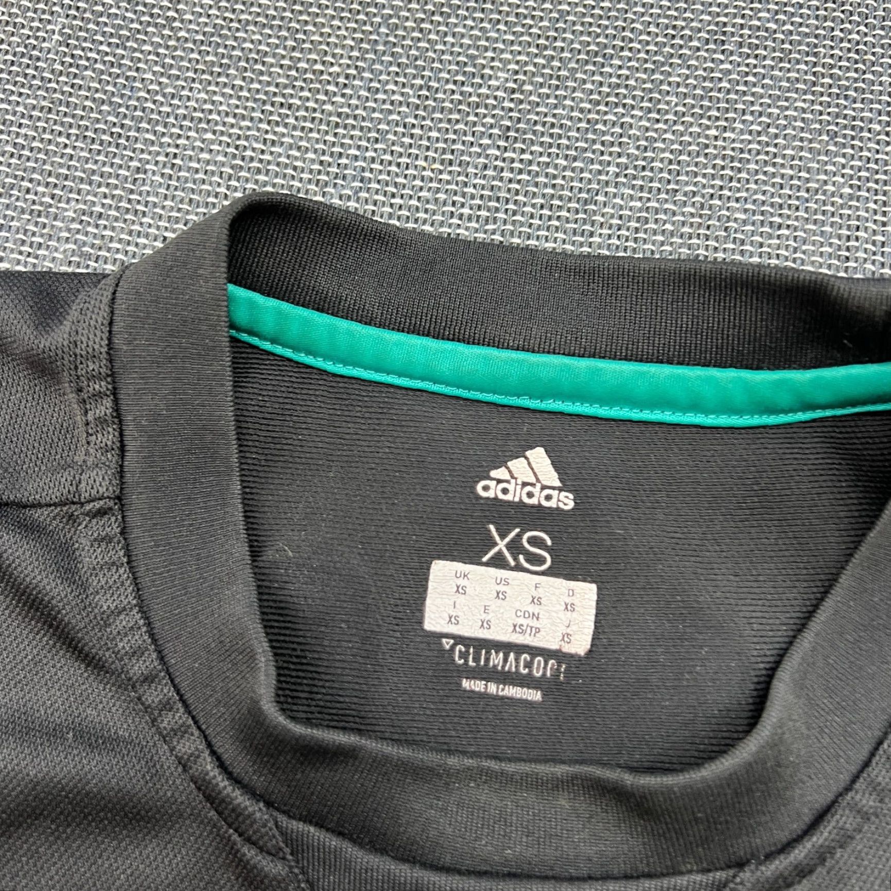 Adidas Real Madrid 2017 2018 Away ISCO #22 Mens Football Jersey Adidas Adult Shirt XS Black Size US XS / EU 42 / 0 - 7 Thumbnail
