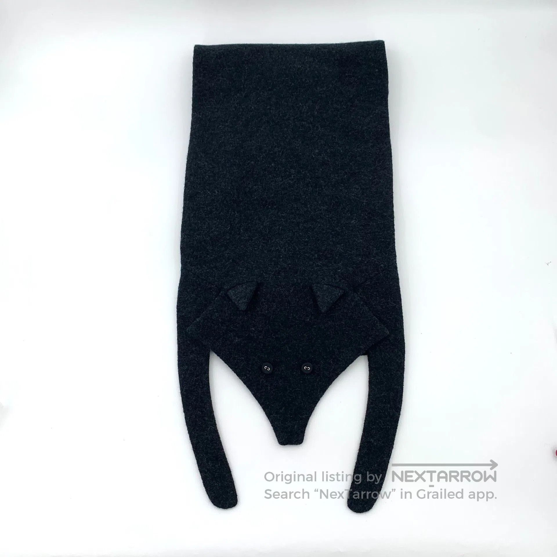 Thom Browne Thom Browne Black Button Irregular Scarf. Size ONE SIZE - 1 Thumbnail