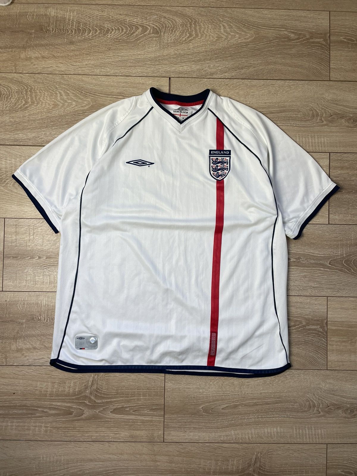 Umbro ENGLAND 2001 2003 HOME FOOTBALL SHIRT VINTAGE SOCCER JERSEY Size US XXL / EU 58 / 5 - 1 Thumbnail