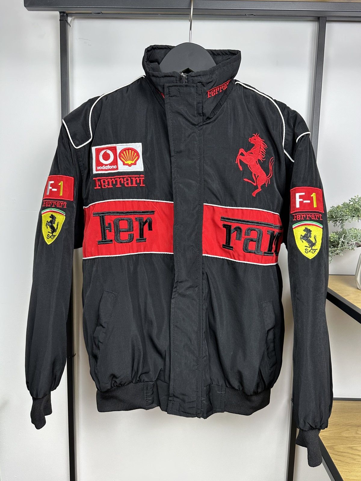Formula 1 Ferrari Team Formula 1 F1 Racing Jacket Bomber Men’s M Size US M / EU 48-50 / 2 - 1 Thumbnail