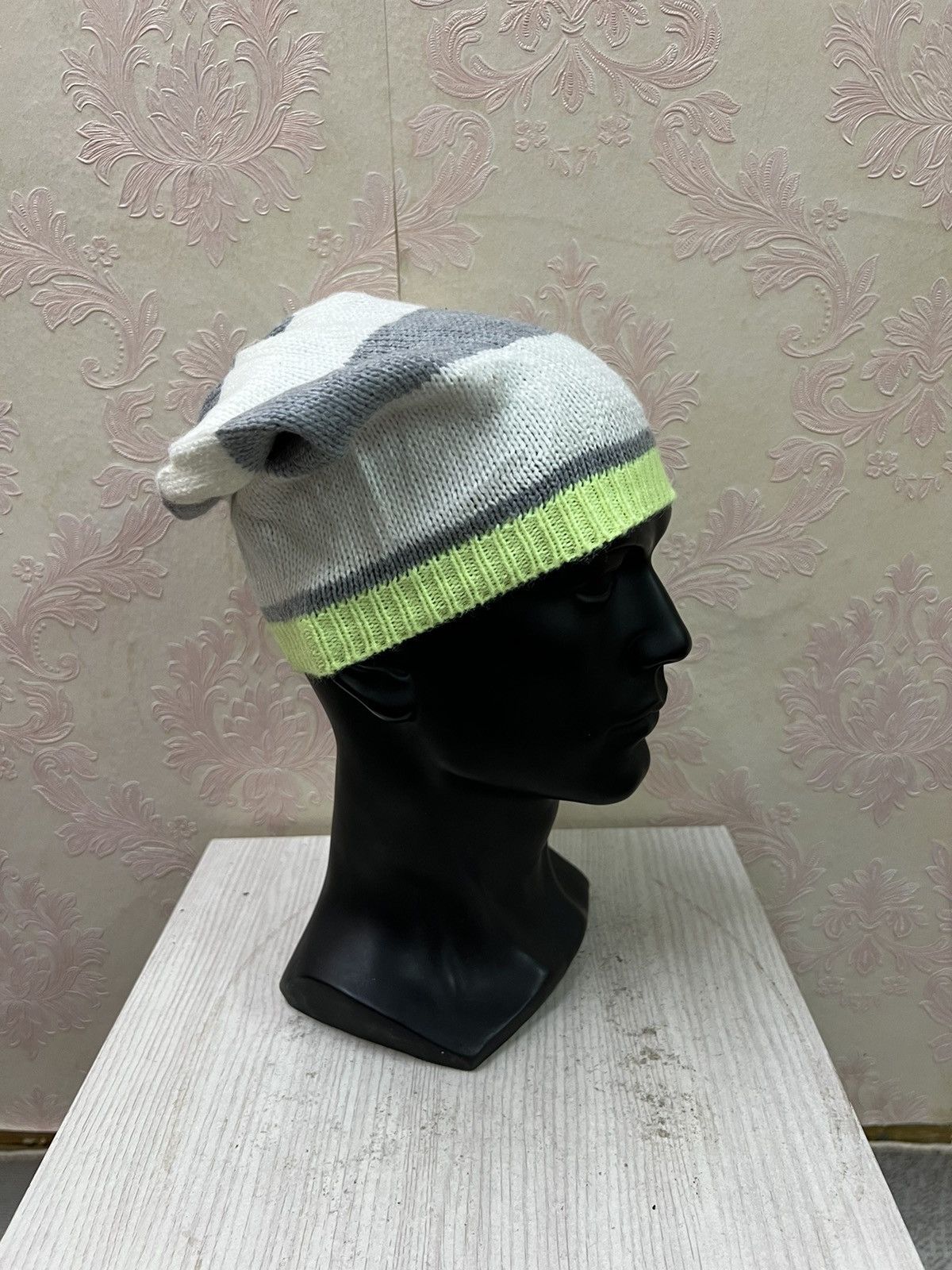 Old Navy Old Navy Plain Beanie Hats Size ONE SIZE - 4 Thumbnail