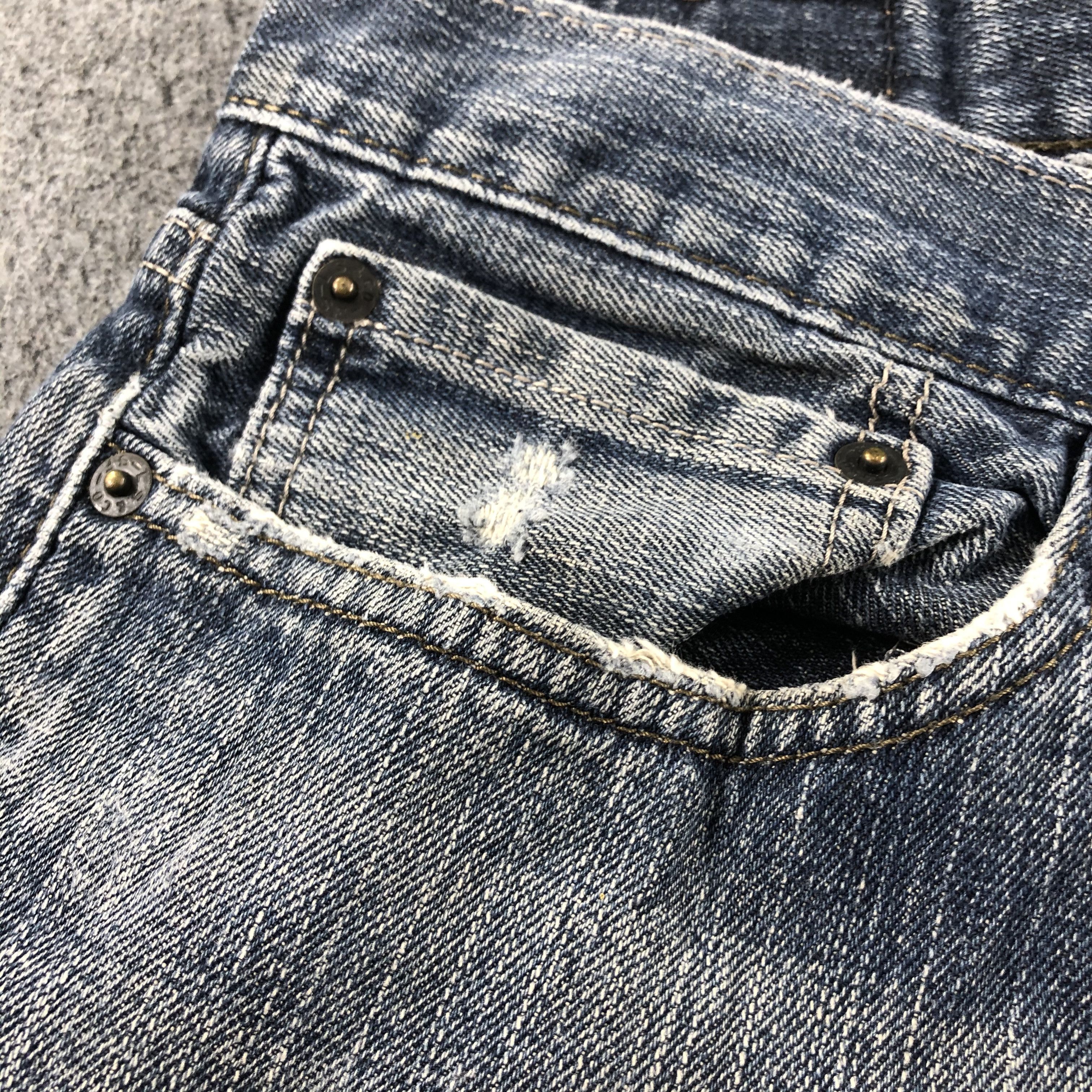 Levi's Vintage Faded Black Levis 514 Jeans-J2613 Size US 32 / EU 48 - 13 Thumbnail