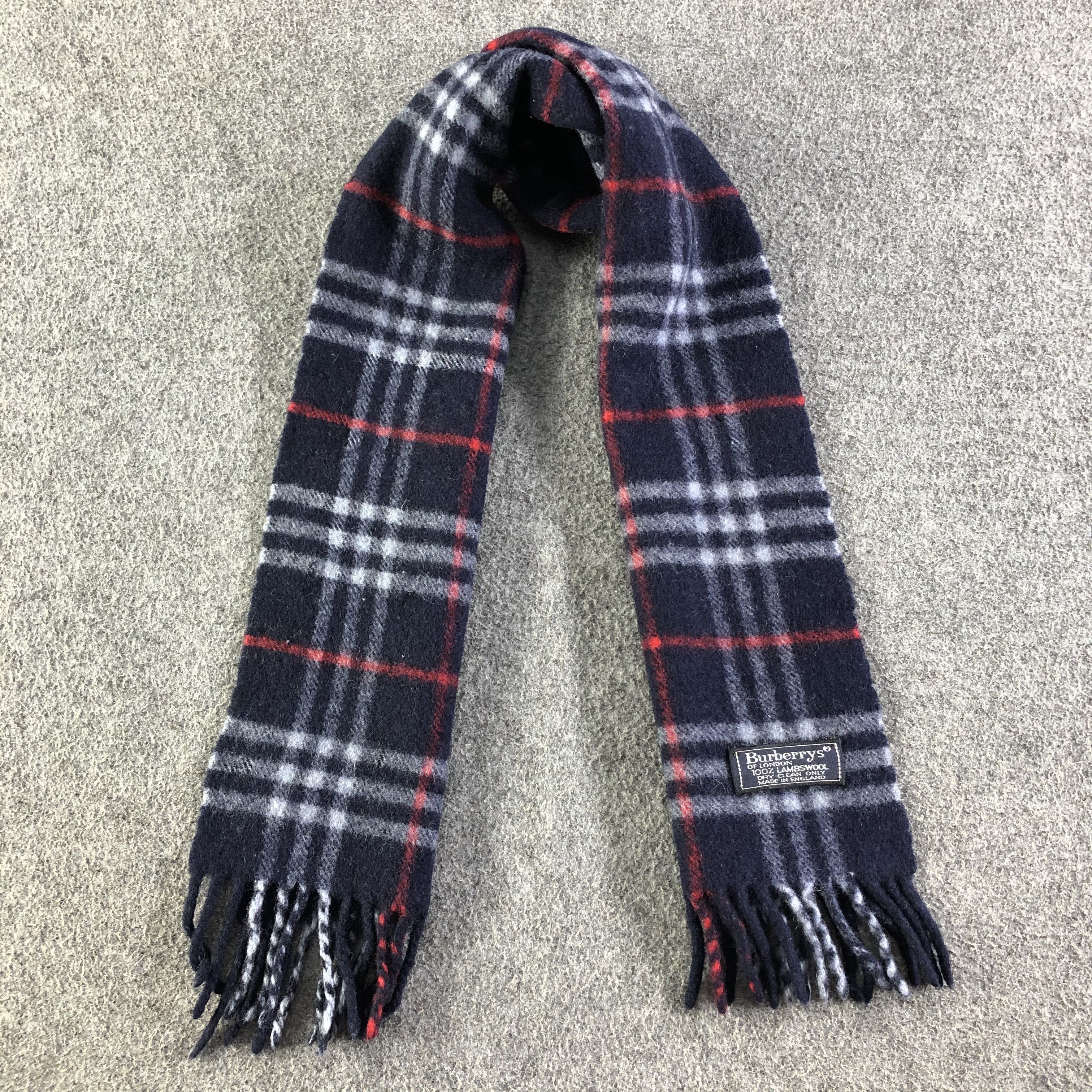 Burberry Burberrys Scarf / Muffler / Neckwear Size ONE SIZE - 1 Thumbnail