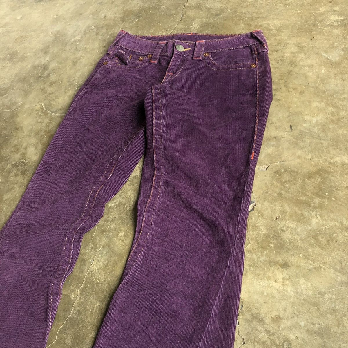 True Religion Vintage True Religion USA Bootcut Flared Corduroy Pants Size US 27 - 11 Thumbnail