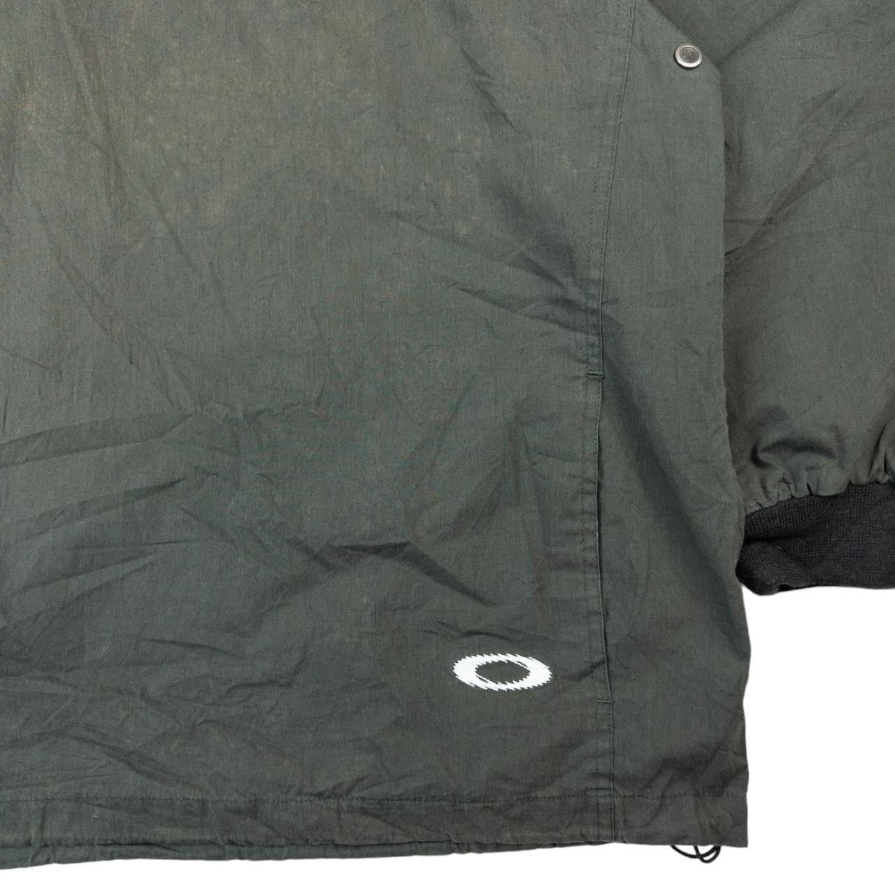 Oakley Vintage Oakley Waterproof Pullover Jacket Size L Size US L / EU 52-54 / 3 - 4 Thumbnail