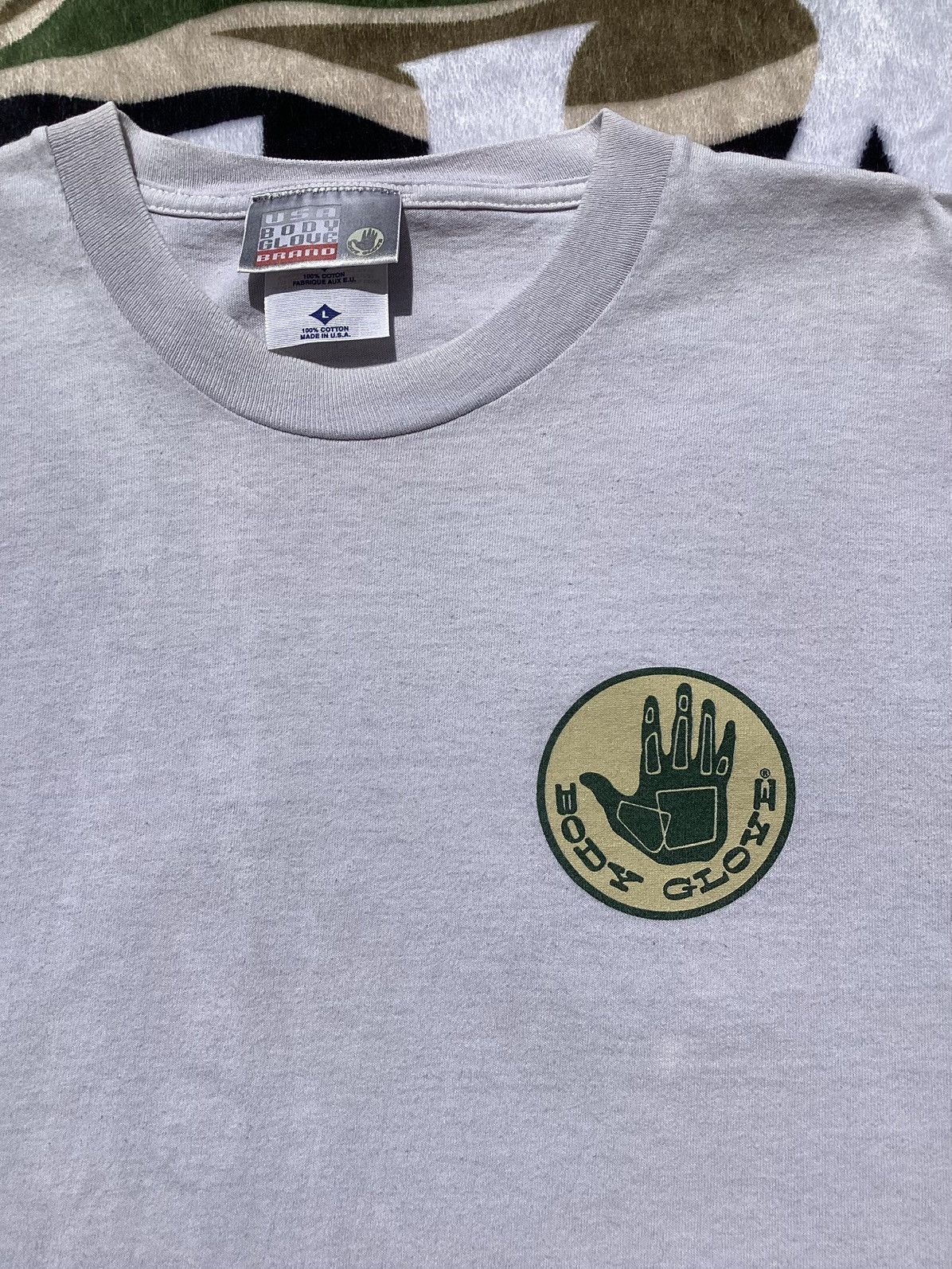 Body Glove × Vintage Vintage 90s body glove brand wake up and smell the ocean tee Size US L / EU 52-54 / 3 - 4 Thumbnail