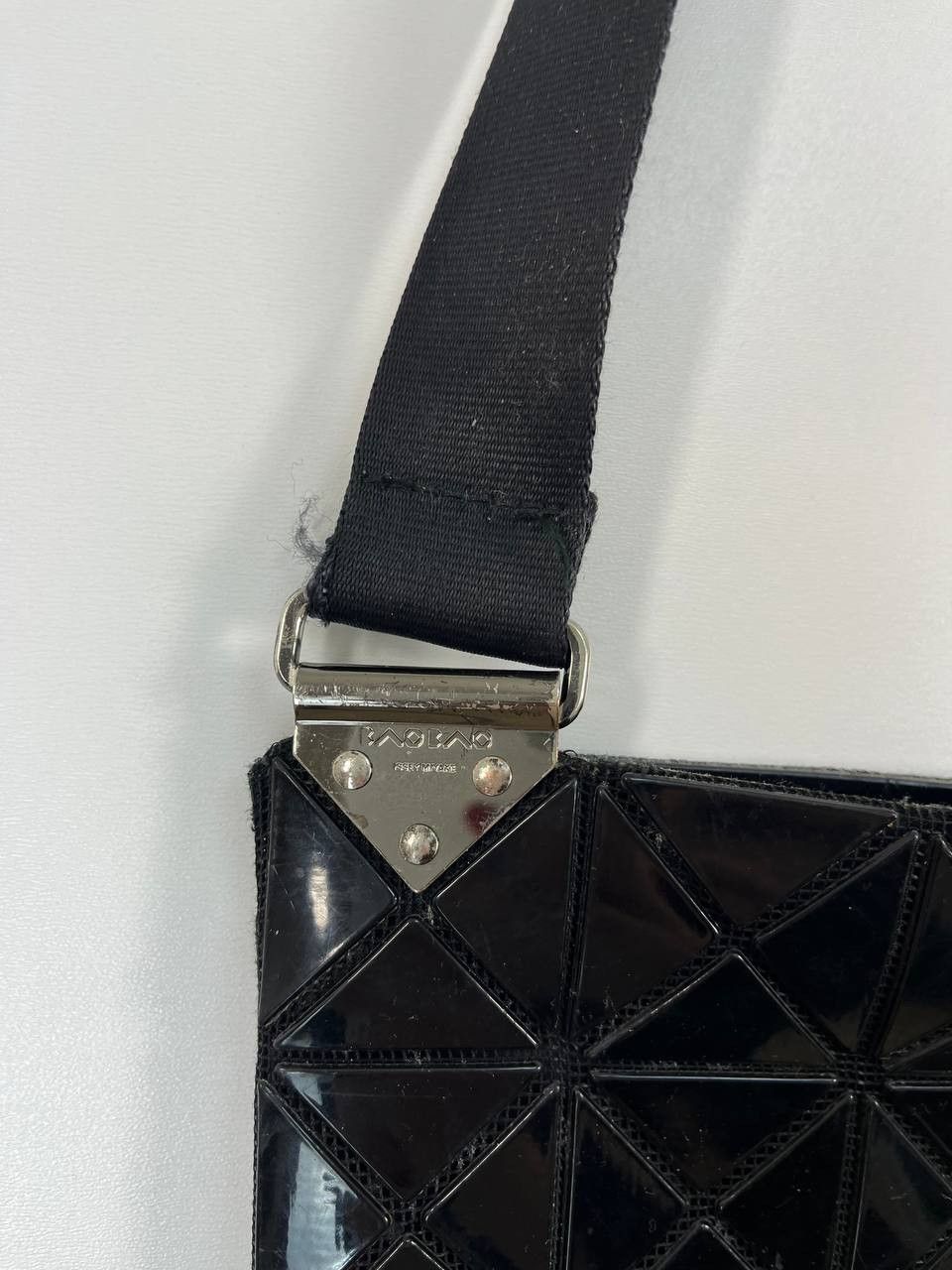 Issey Miyake Bao Bao Issey Miyake Black Crossbody Bag Size ONE SIZE - 6 Thumbnail