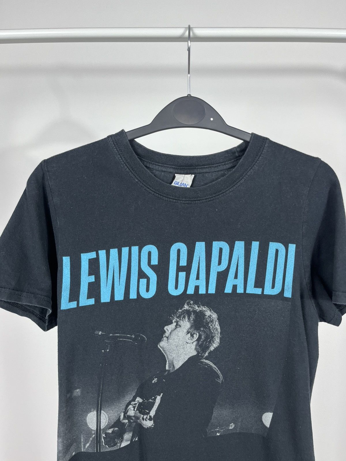 Gildan Lewis Capaldi Black Concert Tour T-Shirt Gildan Softstyle S Size US S / EU 44-46 / 1 - 2 Thumbnail