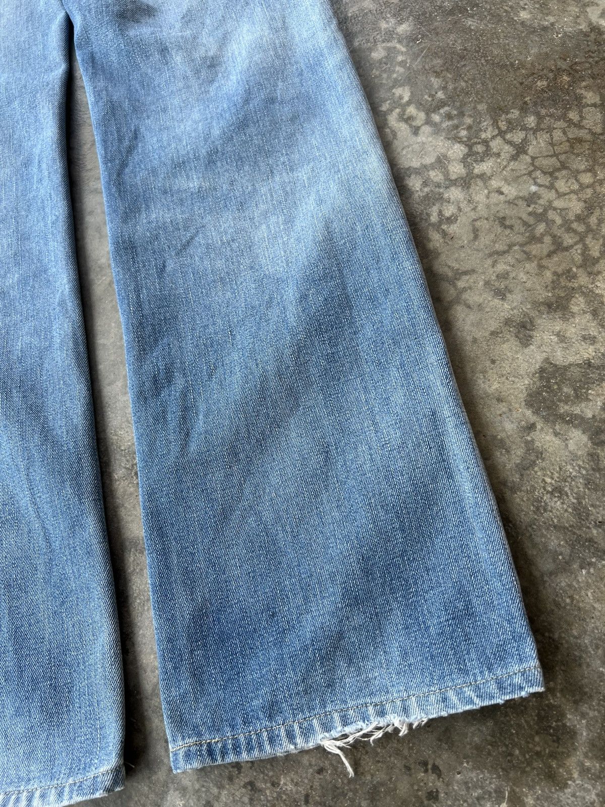 Levi's Vintage Levis 502 Blue Faded Distressed Jean Size US 31 - 14 Thumbnail