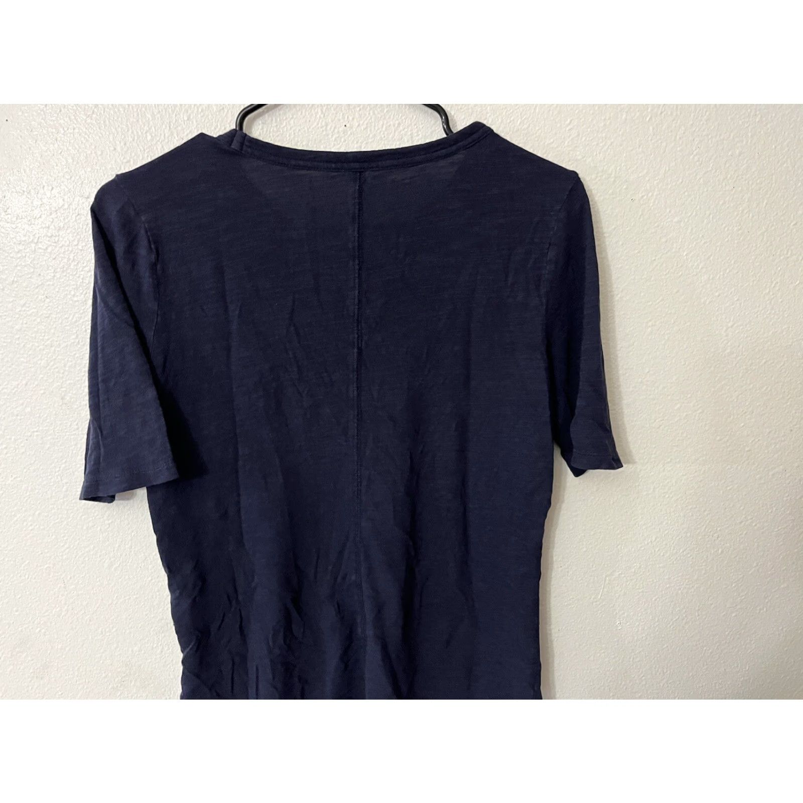 Banana Republic Banana Republic Stolid Malibu Tee Shirt Womens Small Navy Blue Stripe Size S / US 4 / IT 40 - 3 Thumbnail