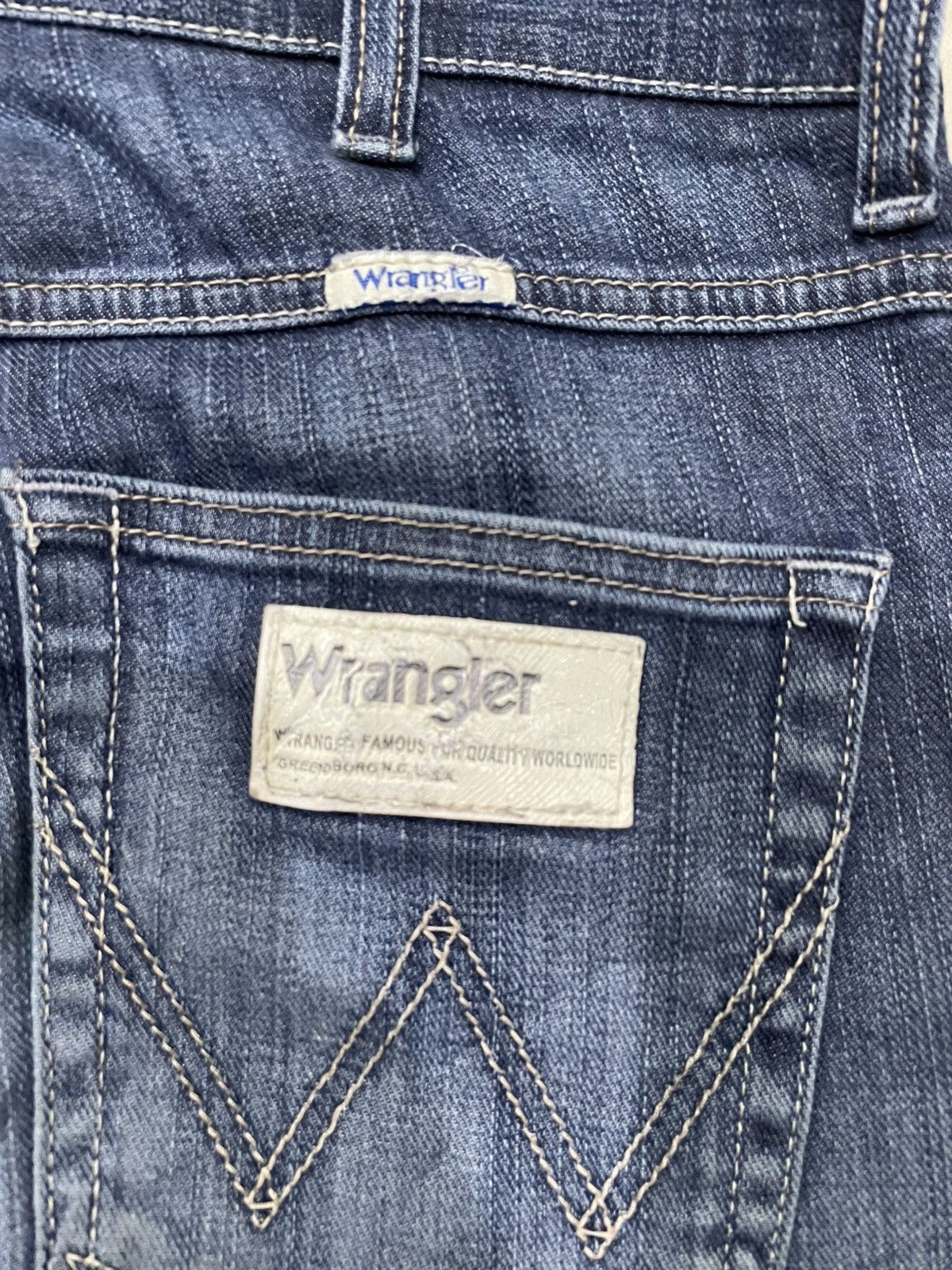 Wrangler Vintage Wrangler Distress Faded Denim Jeans Size US 32 / EU 48 - 18 Thumbnail