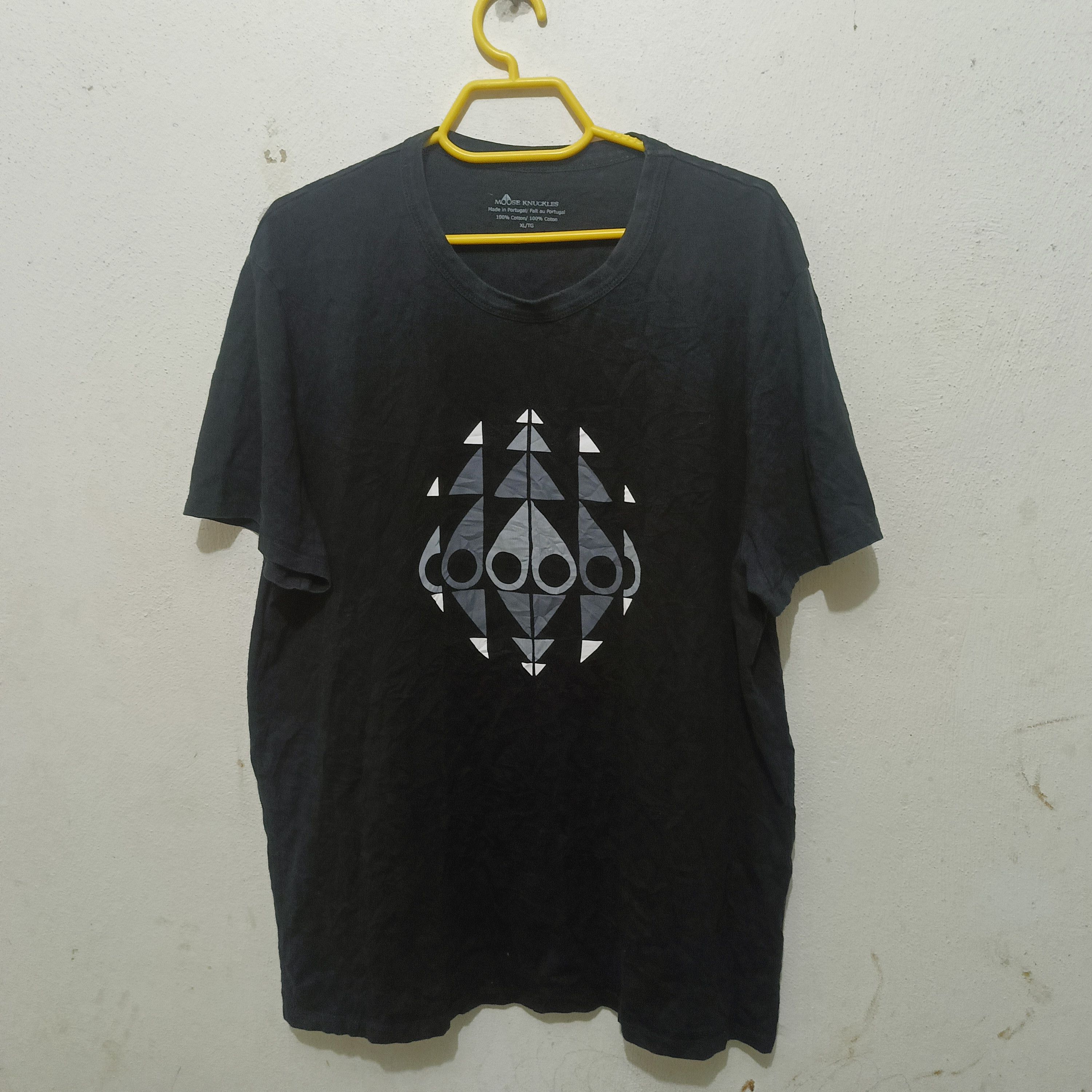 Tシャツ・カットソー MOOSE KNUCKLES Men T-shirt Black M15MT759 292 Moose Knuckles MOOSE KNUCKLES Men T-Shirts M15MT759 292