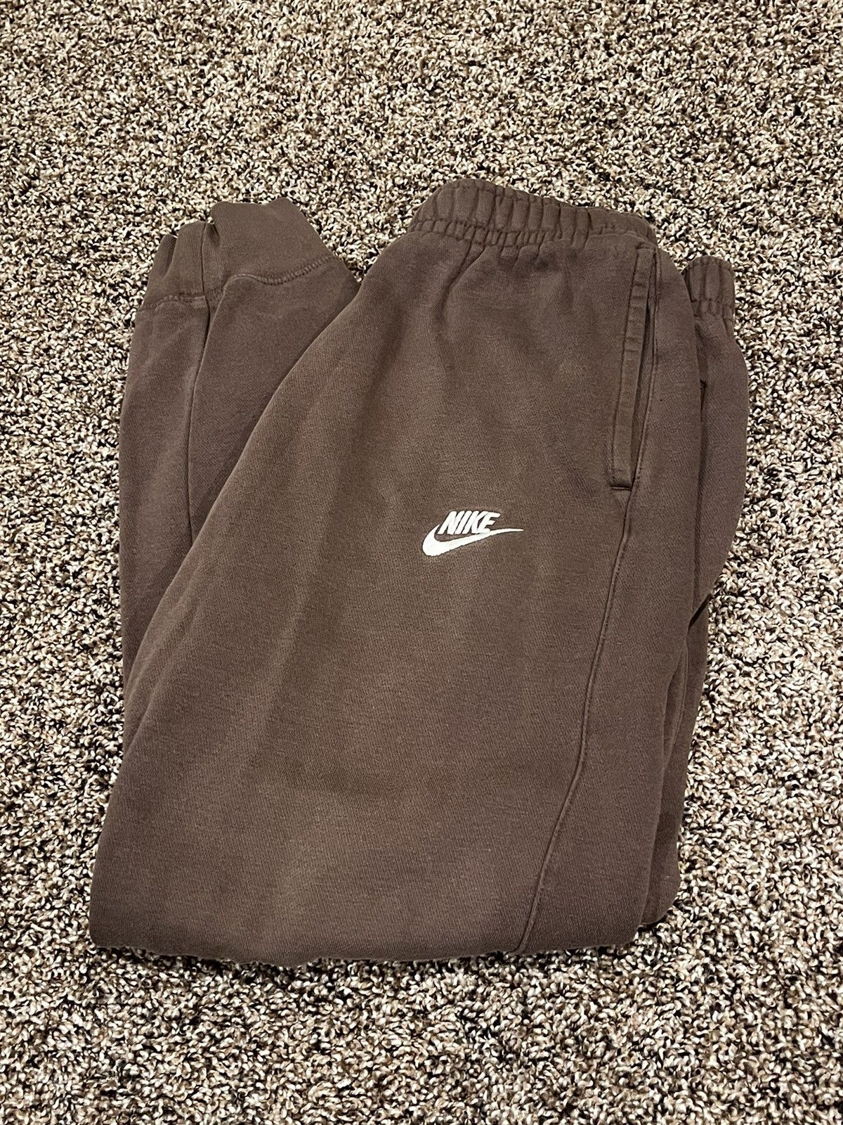 Nike Brown Nike Sweatpants Size US 30 / EU 46 - 1 Thumbnail
