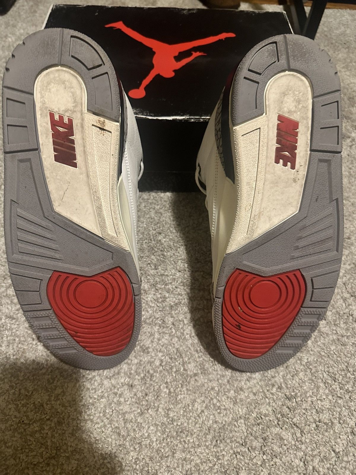 Jordan Brand Jordan 3 White Cement “Reimagined” Size US 11 / EU 44 - 5 Thumbnail