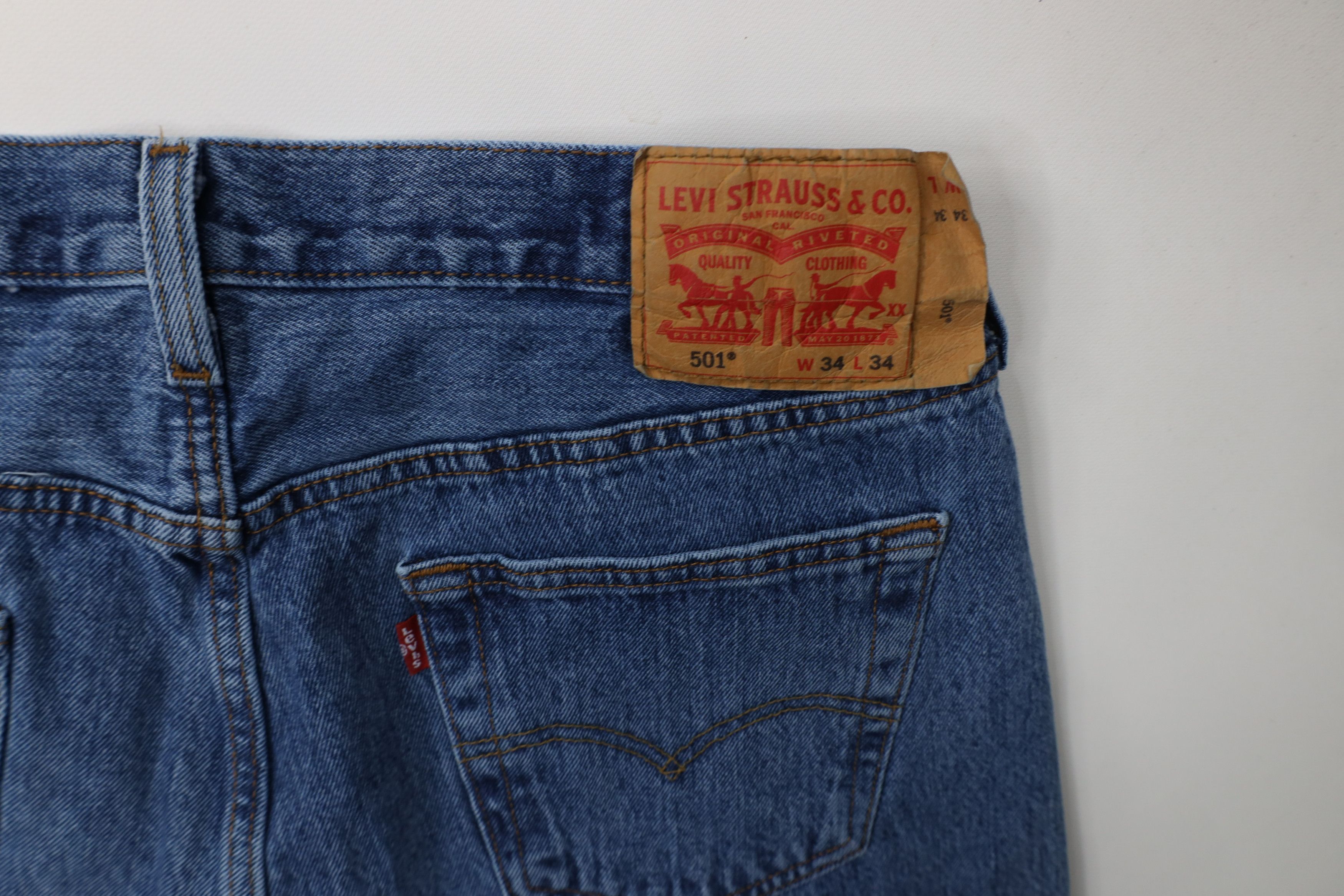 Levi's Vintage Y2K Levis 501xx Button Fly Original Fit Denim Jeans Size US 34 / EU 50 - 15 Thumbnail