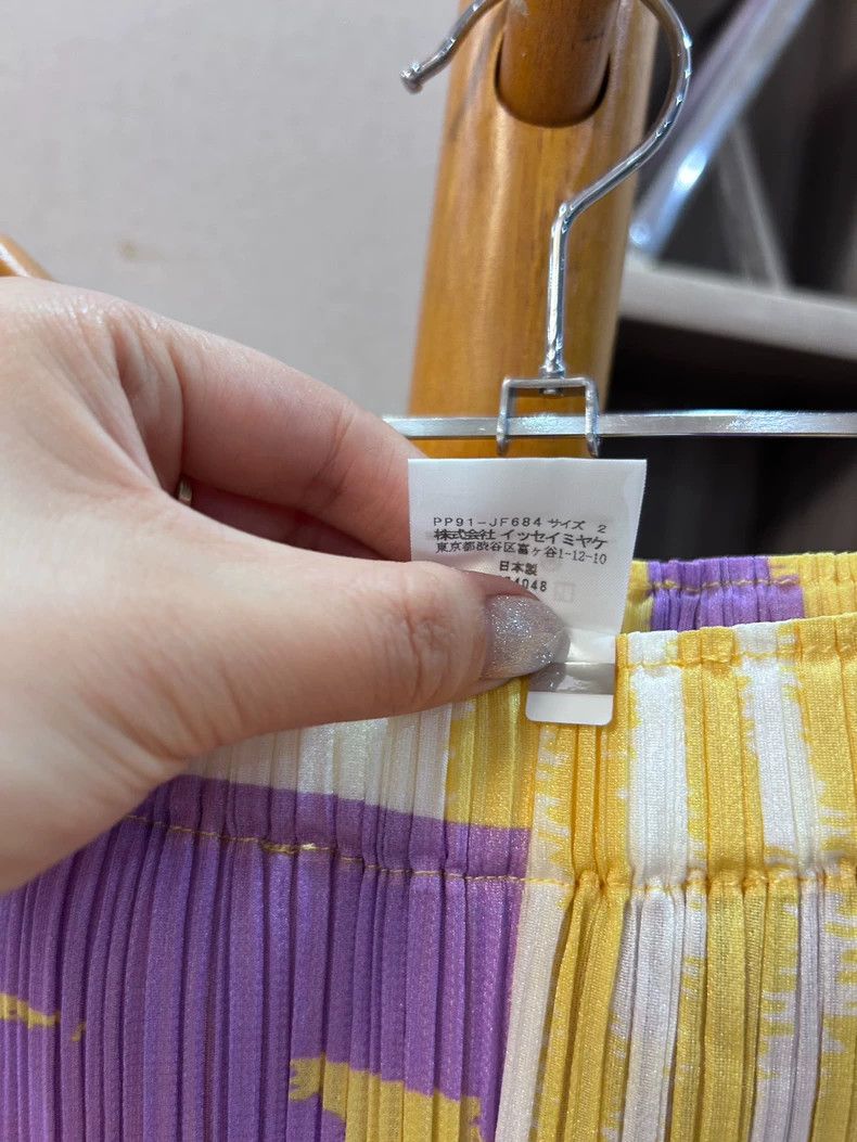 Issey Miyake Issey Miyake size:2 Yellow-purple pleated trousers Size 22" - 7 Thumbnail