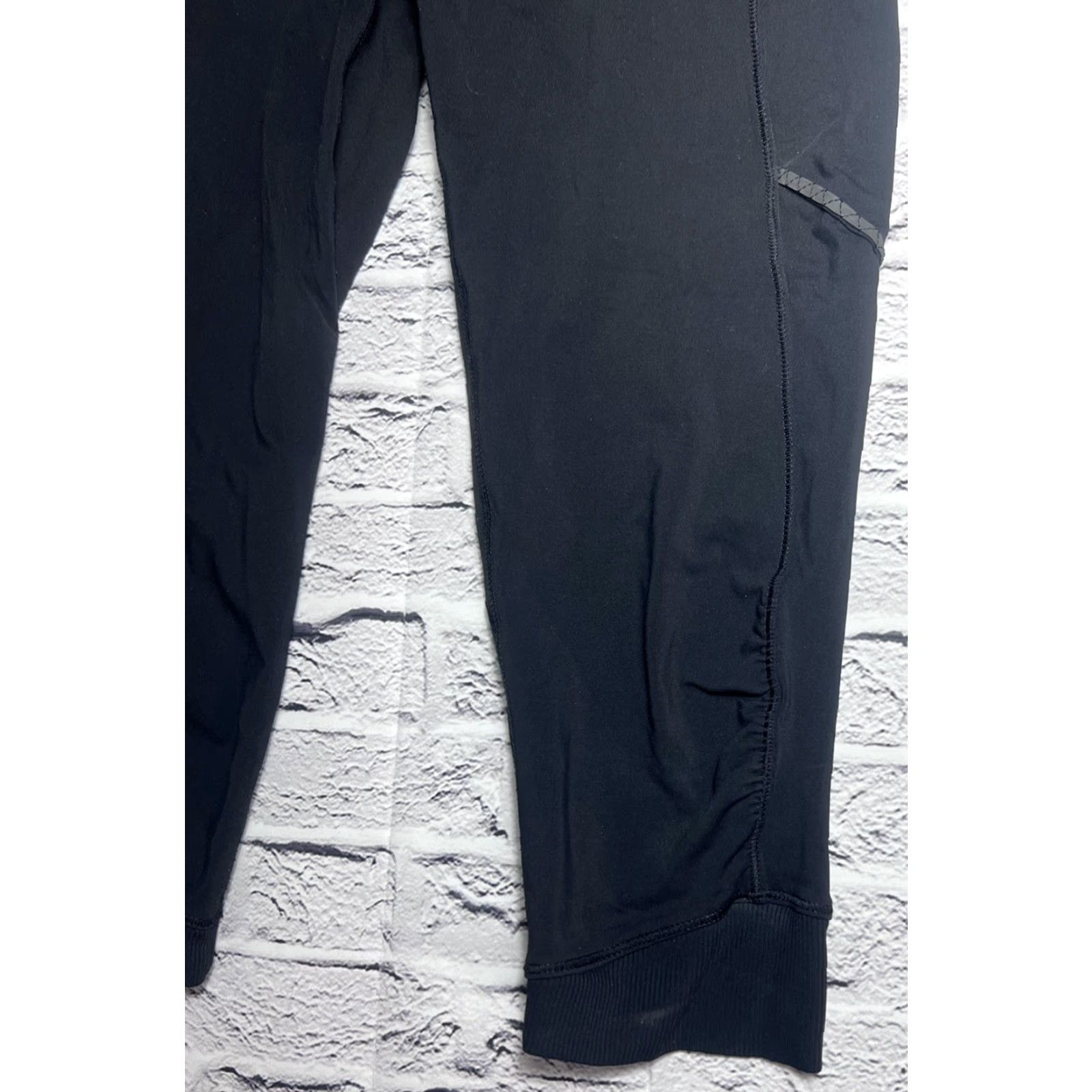 Lululemon Lululemon Leggings Cropped Luxtreme Black Pink Striped Waist 4 Women's Athletic Tight Compression Size 27" / US 4 / IT 40 - 7 Thumbnail