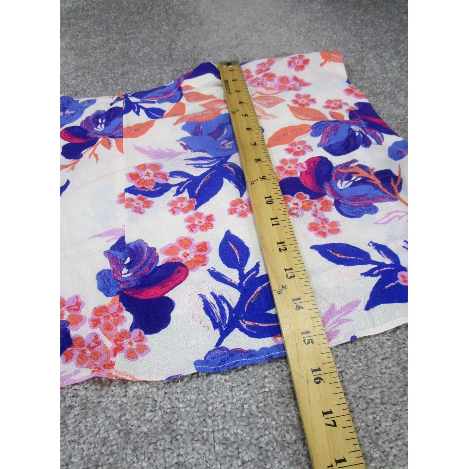 Free People Item Specifications: Brand: Free People Size S / US 4 / IT 40 - 4 Thumbnail