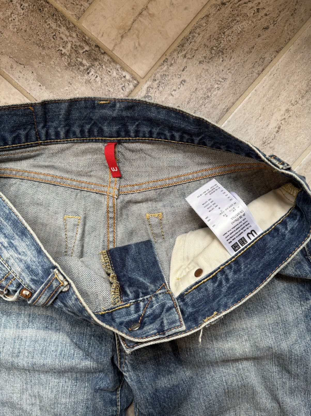 Uniqlo straight leg uniqlo denim Size US 30 / EU 46 - 2 Thumbnail