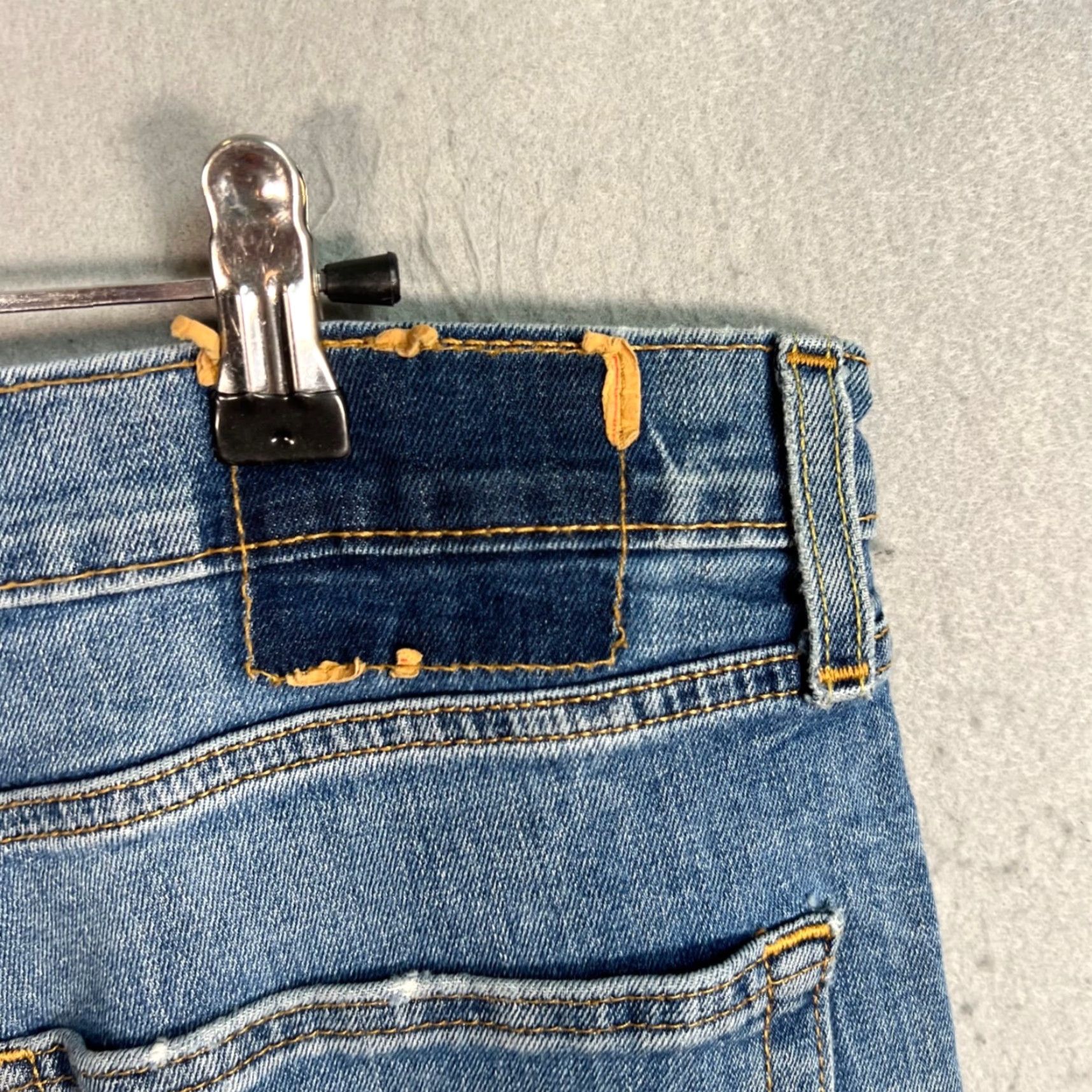 Levi's Levi's 500 Series Jeans Mens 36 X 30 Cotton Denim 5-Pocket Design Tapered Blue, Regular Rise, Zip Closure, Machine Washable, Vintage: No Size US 36 / EU 52 - 3 Thumbnail