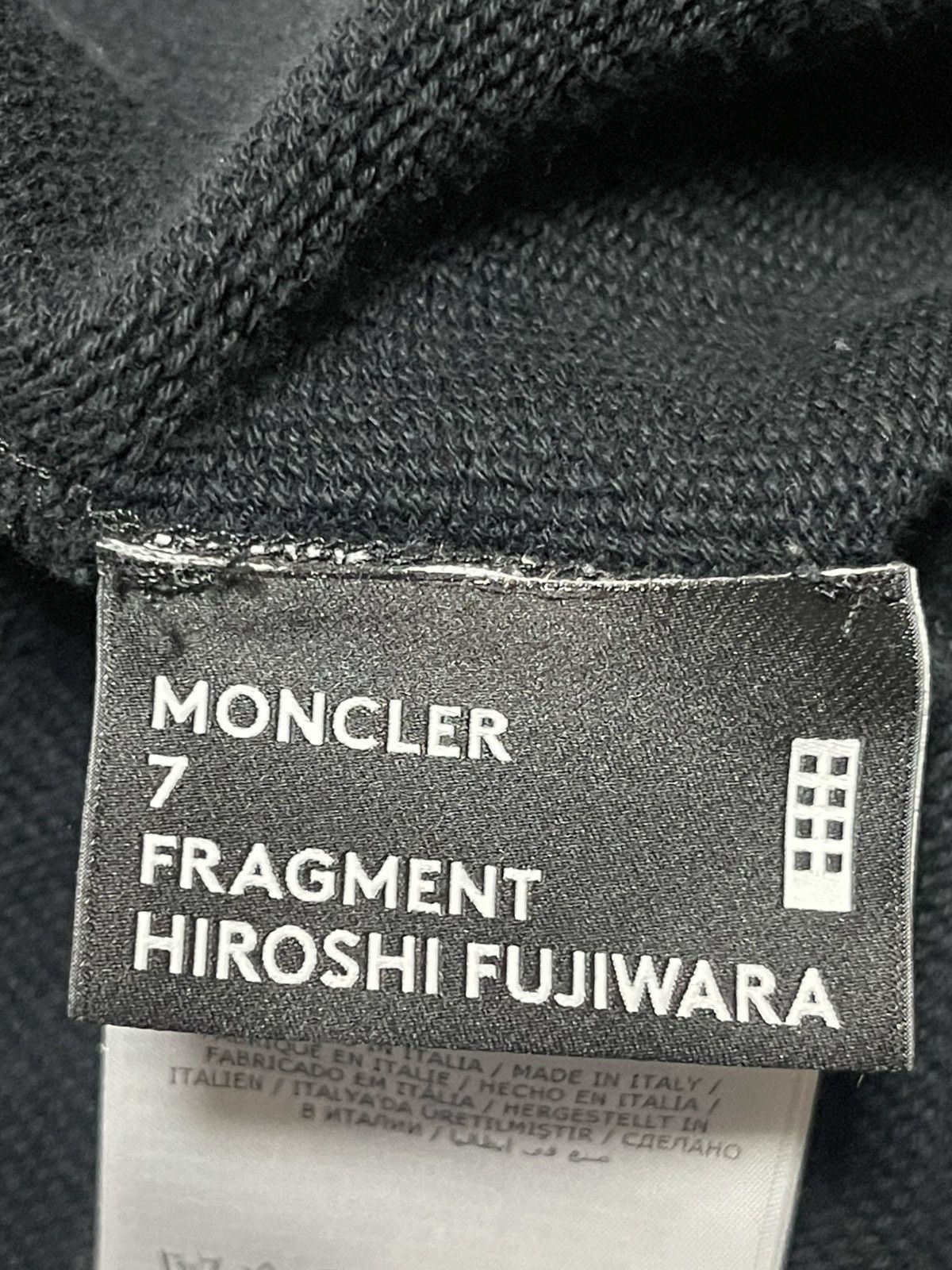 Fragment Design × Moncler MONCLER FRAGMENT ZIP HOODIE WORLD TOUR 2019 SIZE M-L Size US L / EU 52-54 / 3 - 21 Thumbnail