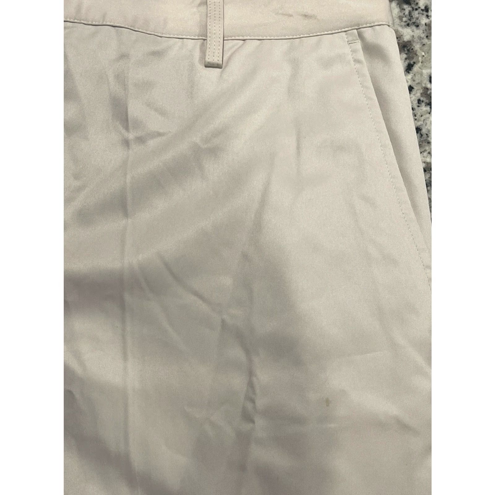 Adidas VINTAGE Adidas Men’s Golf Shorts Chino Casual 35 Inch Beige 11-Inch Inseam NWT Size US 35 - 6 Thumbnail