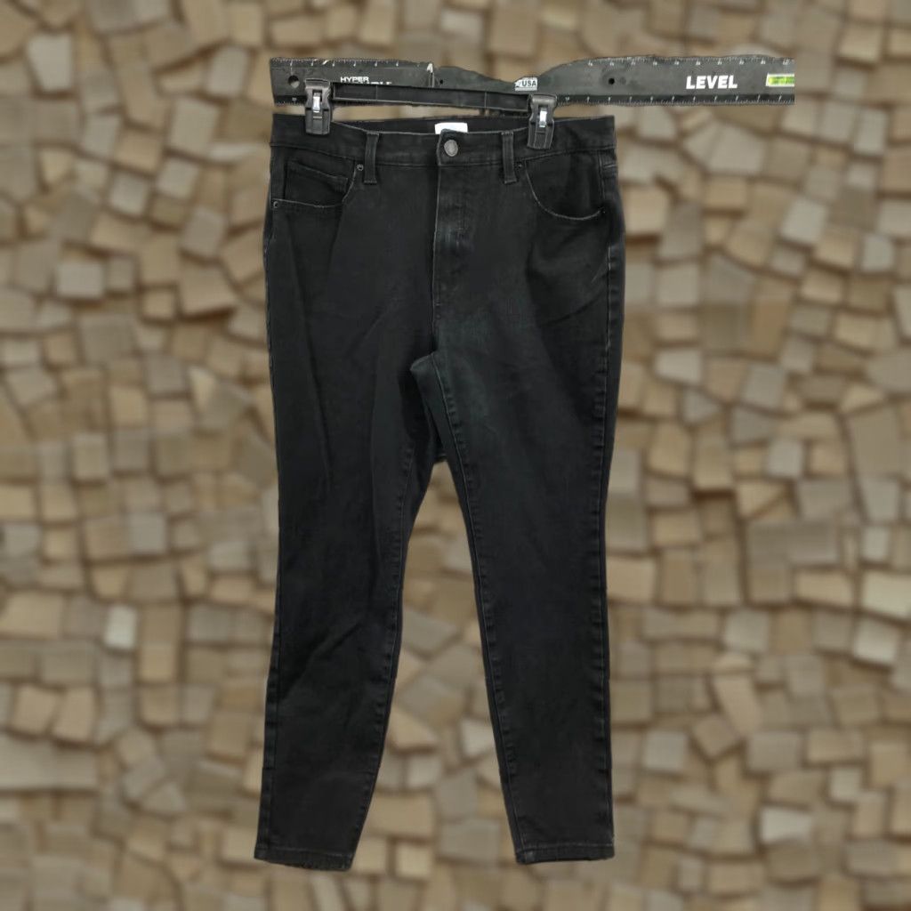 Vintage Time And Tru Jeans Time And TRU Skinny Jeans Black Dark Wash Size 12 Womens Regular Rise 8.5-10.5 Inseam 28 in Cotton Denim 5-Pocket Zipper Button Size 34" / US 12 / IT 48 - 1 Thumbnail