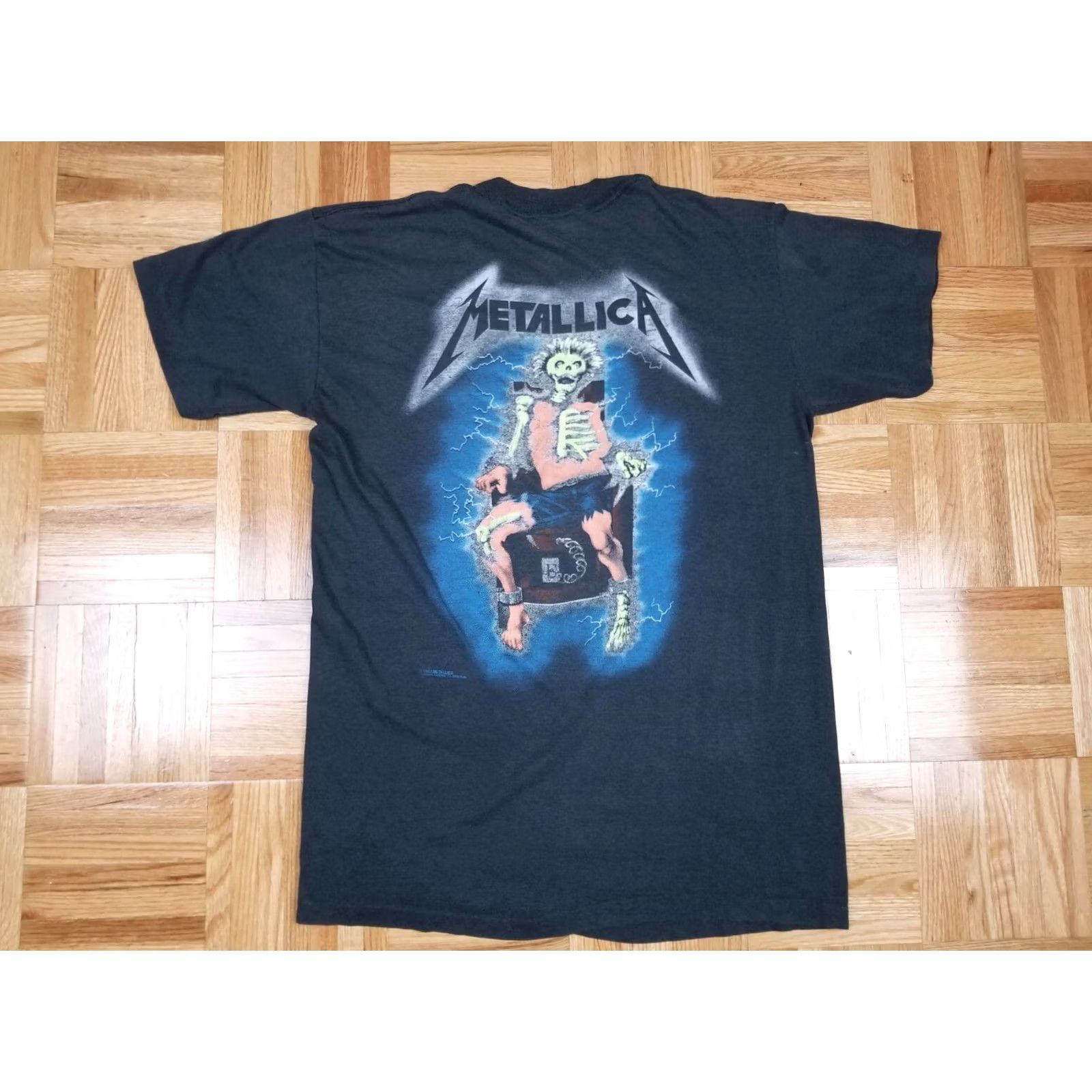 Vintage VINTAGE 87' METALLICA HEAVY METAL ROCK BAND TOUR T-SHIRT SZ MEDIUM Mens T-Shirt Black Cotton Logo Short Sleeve Round Neck 27 inch Back 19 inch 19 27 Size US M / EU 48-50 / 2 - 7 Thumbnail