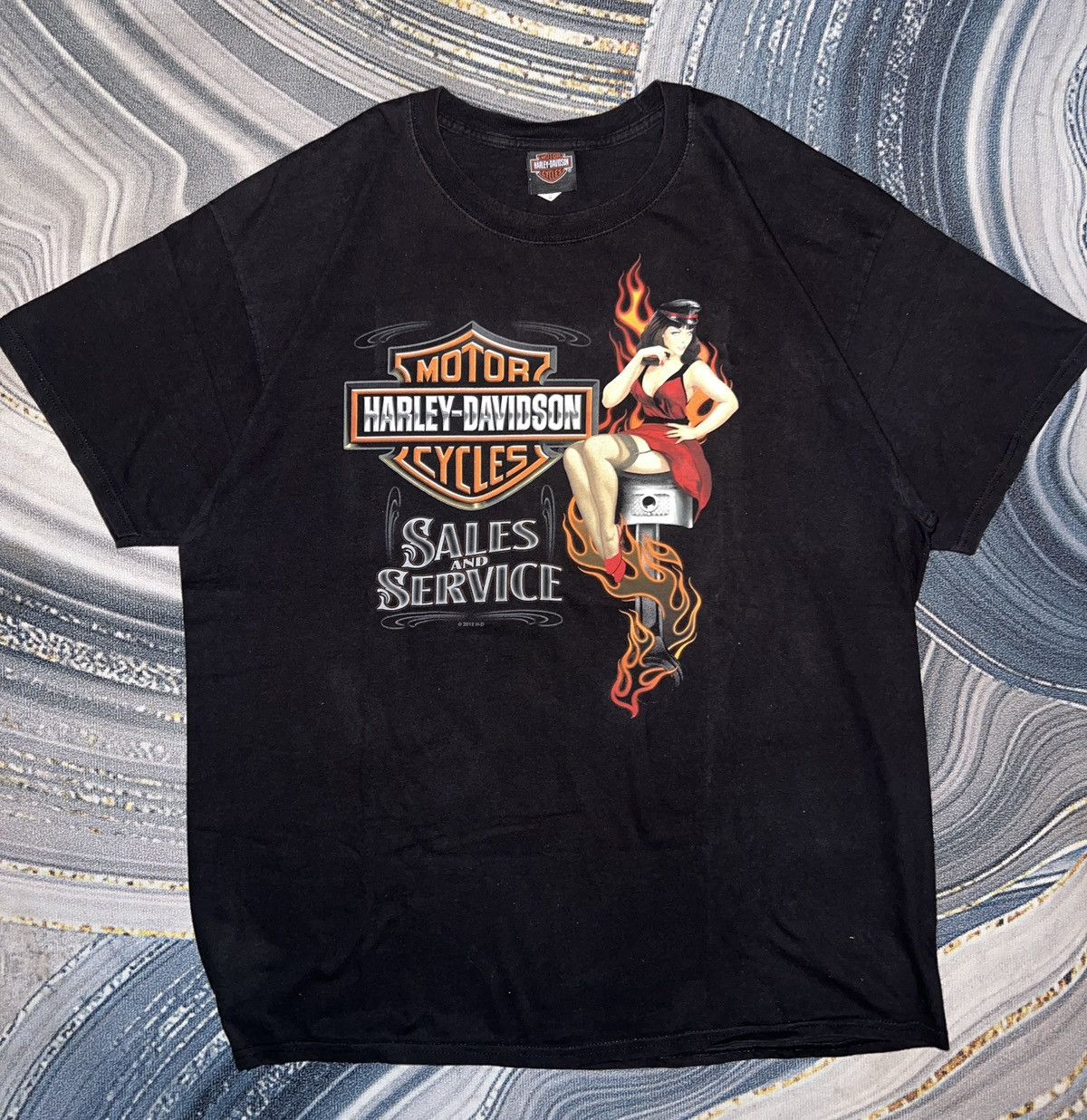 Harley Davidson Vintage Harley-Davidson Pin-Up Girl Sales & Service T-Shirt Size US XL / EU 56 / 4 - 1 Thumbnail